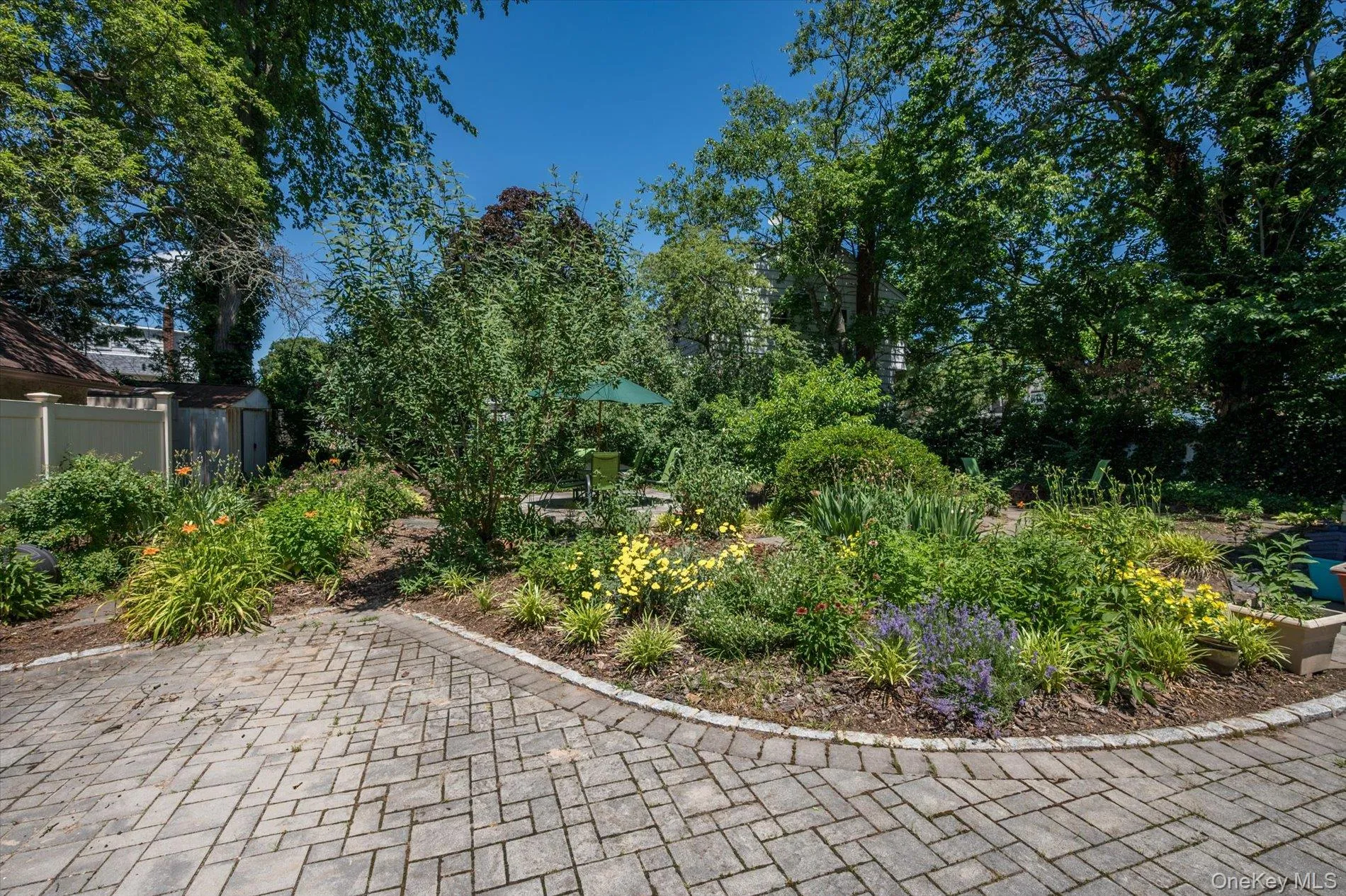 1542 Grand Avenue, Hempstead, NY, 4 Bedrooms Bedrooms, 8 Rooms Rooms,2 BathroomsBathrooms,Residential,For Rent,Grand,0,1014528 1542 Grand Avenue, Hempstead, NY, 4 Bedrooms Bedrooms, 8 Rooms Rooms,2 BathroomsBathrooms,Residential,For Rent,Grand,0,1014528