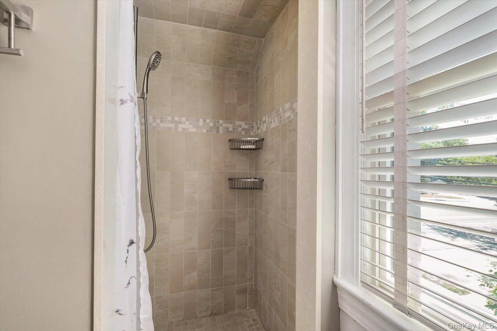 1542 Grand Avenue, Hempstead, NY, 4 Bedrooms Bedrooms, 8 Rooms Rooms,2 BathroomsBathrooms,Residential,For Rent,Grand,0,1014528 1542 Grand Avenue, Hempstead, NY, 4 Bedrooms Bedrooms, 8 Rooms Rooms,2 BathroomsBathrooms,Residential,For Rent,Grand,0,1014528