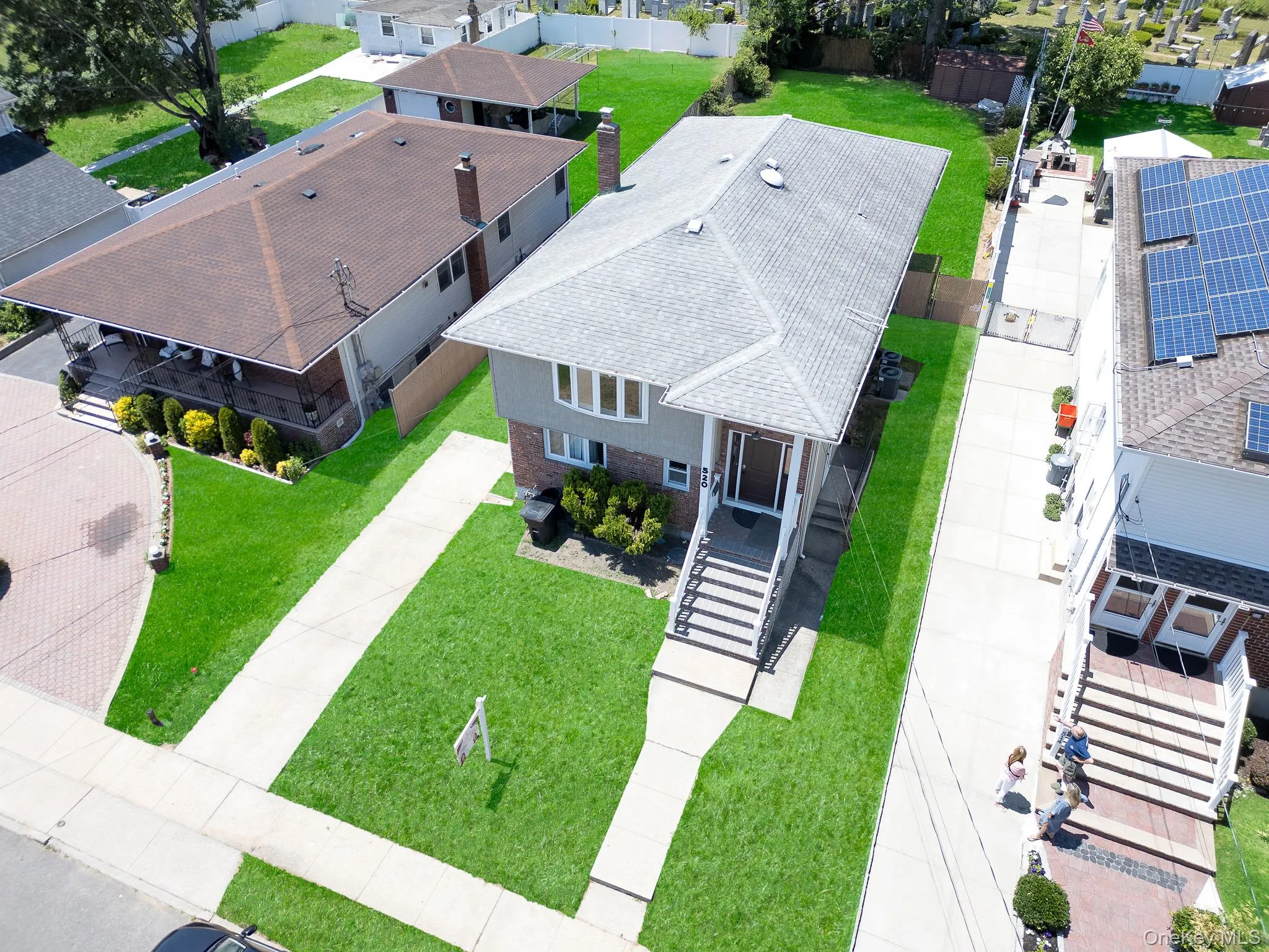 520 Kirkman Avenue, Hempstead, NY, 6 Bedrooms Bedrooms, 12 Rooms Rooms,3 BathroomsBathrooms,Residential,For Rent,Kirkman,0,1014533 520 Kirkman Avenue, Hempstead, NY, 6 Bedrooms Bedrooms, 12 Rooms Rooms,3 BathroomsBathrooms,Residential,For Rent,Kirkman,0,1014533