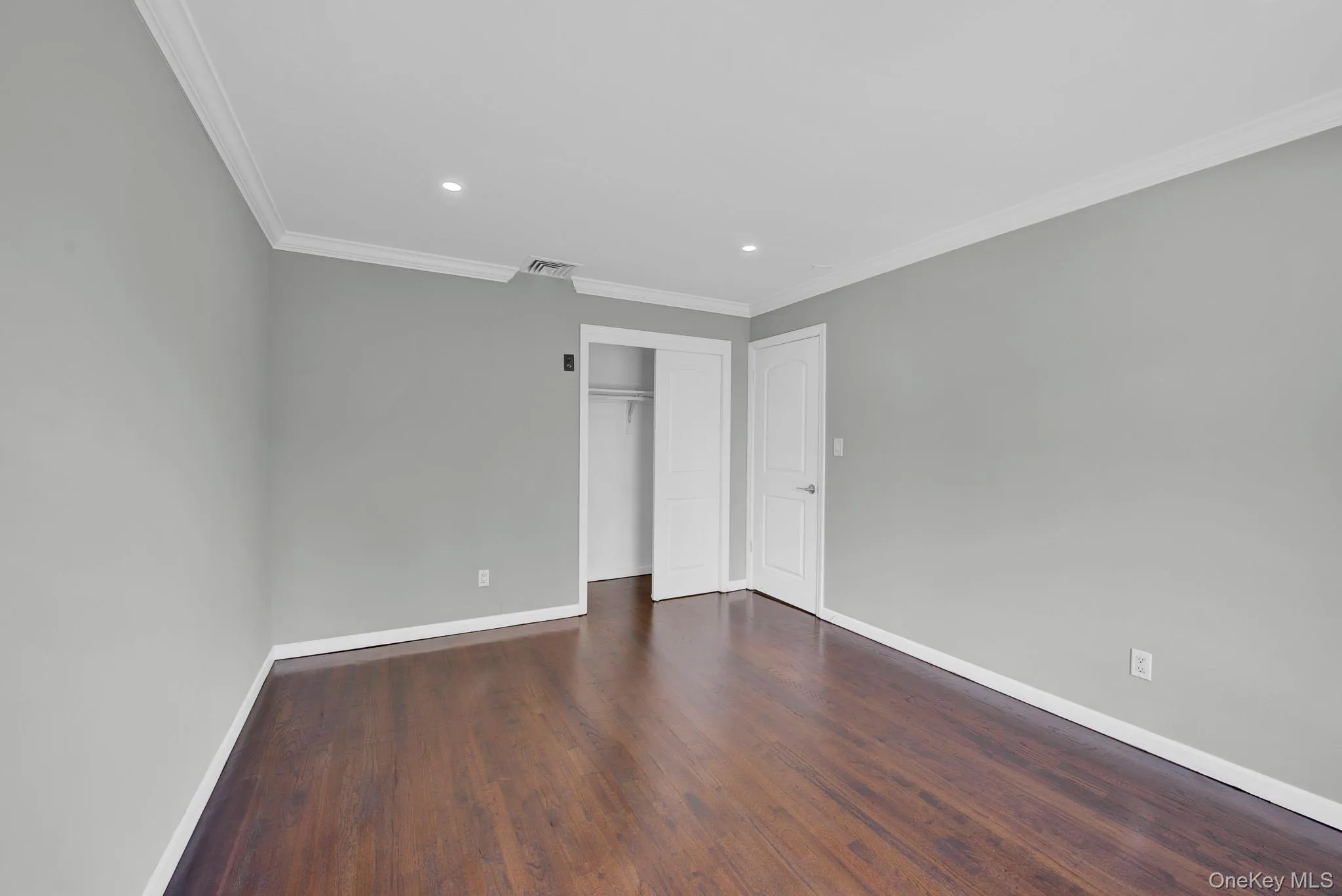 520 Kirkman Avenue, Hempstead, NY, 6 Bedrooms Bedrooms, 12 Rooms Rooms,3 BathroomsBathrooms,Residential,For Rent,Kirkman,0,1014533 520 Kirkman Avenue, Hempstead, NY, 6 Bedrooms Bedrooms, 12 Rooms Rooms,3 BathroomsBathrooms,Residential,For Rent,Kirkman,0,1014533