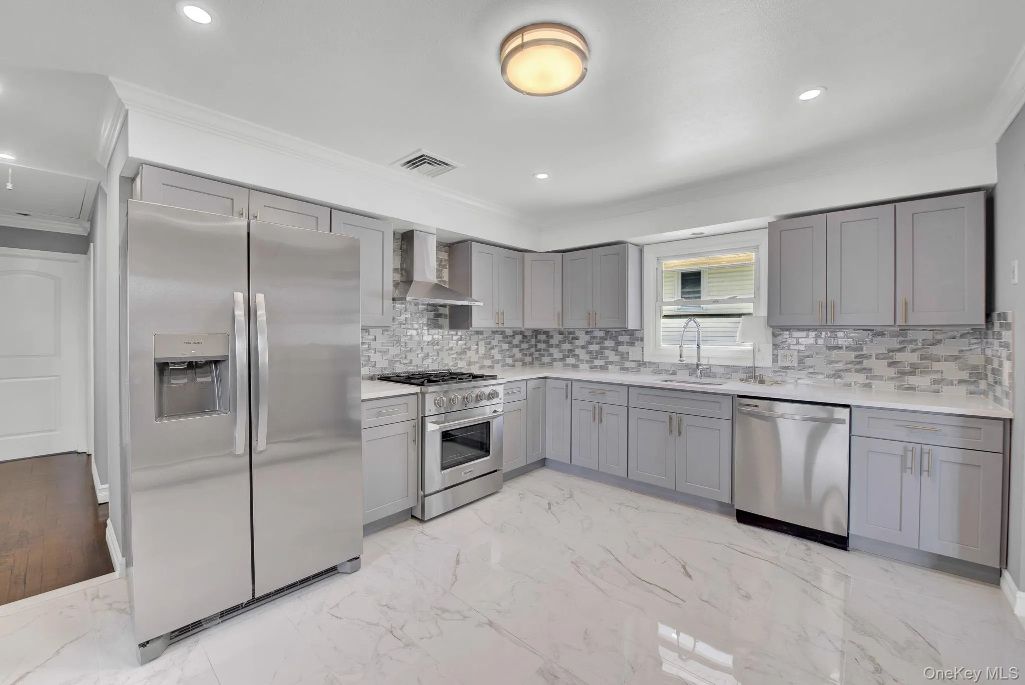 520 Kirkman Avenue, Hempstead, NY, 6 Bedrooms Bedrooms, 12 Rooms Rooms,3 BathroomsBathrooms,Residential,For Rent,Kirkman,0,1014533 520 Kirkman Avenue, Hempstead, NY, 6 Bedrooms Bedrooms, 12 Rooms Rooms,3 BathroomsBathrooms,Residential,For Rent,Kirkman,0,1014533
