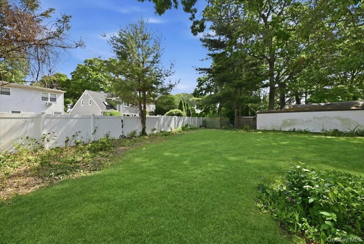 7 Surrey Road, Oyster Bay, NY, 3 Bedrooms Bedrooms, 8 Rooms Rooms,2 BathroomsBathrooms,Residential,For Rent,Surrey,0,1014536 7 Surrey Road, Oyster Bay, NY, 3 Bedrooms Bedrooms, 8 Rooms Rooms,2 BathroomsBathrooms,Residential,For Rent,Surrey,0,1014536