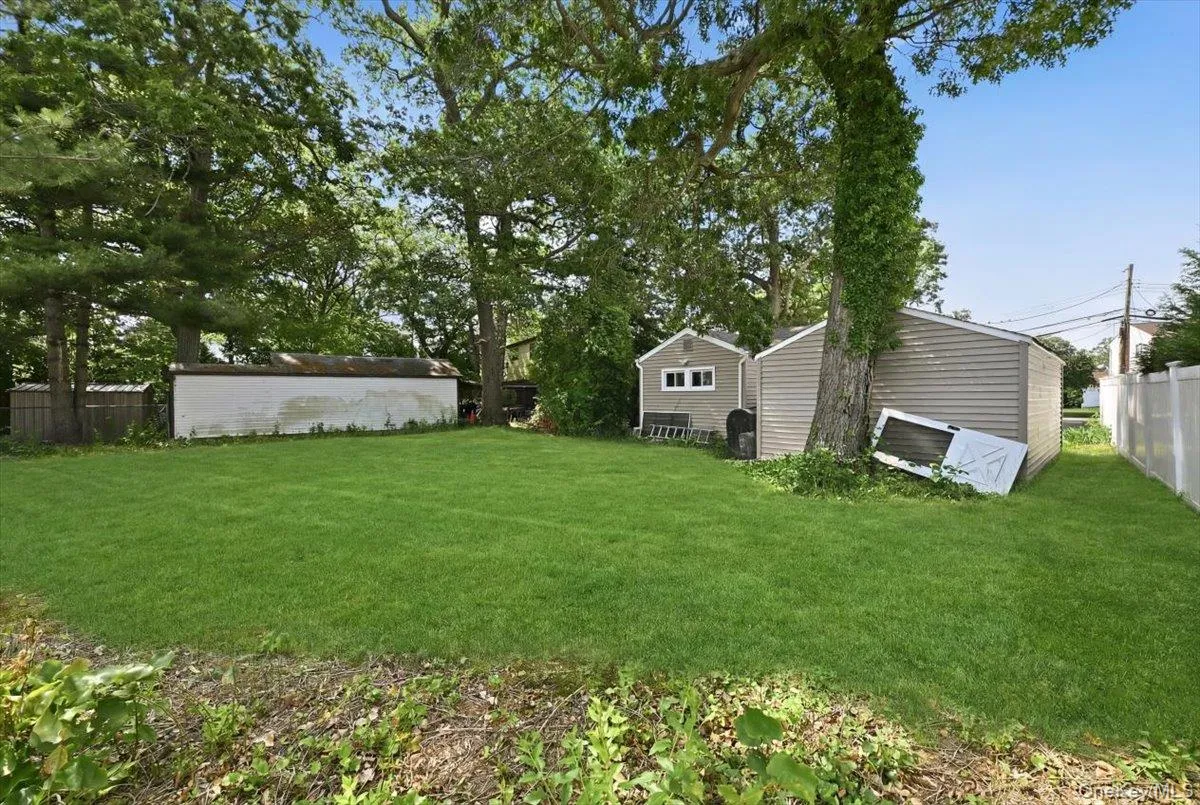 7 Surrey Road, Oyster Bay, NY, 3 Bedrooms Bedrooms, 8 Rooms Rooms,2 BathroomsBathrooms,Residential,For Rent,Surrey,0,1014536 7 Surrey Road, Oyster Bay, NY, 3 Bedrooms Bedrooms, 8 Rooms Rooms,2 BathroomsBathrooms,Residential,For Rent,Surrey,0,1014536