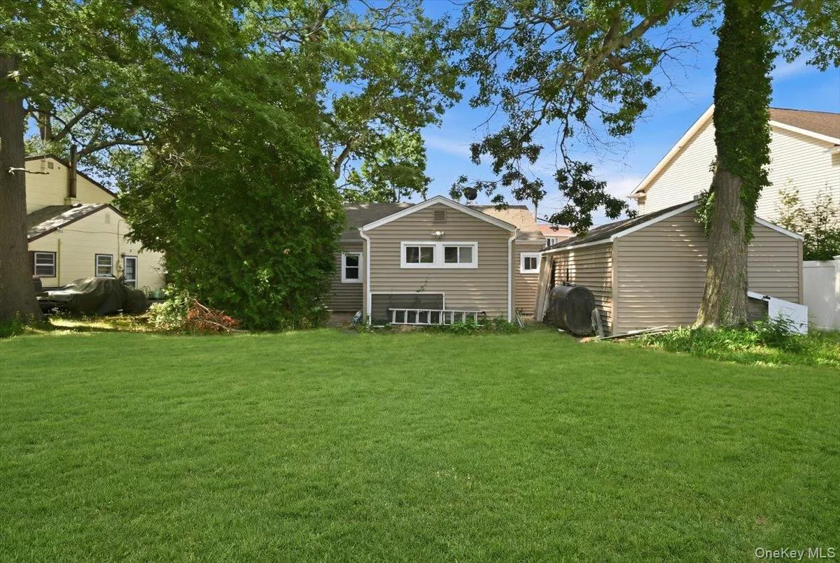 7 Surrey Road, Oyster Bay, NY, 3 Bedrooms Bedrooms, 8 Rooms Rooms,2 BathroomsBathrooms,Residential,For Rent,Surrey,0,1014536 7 Surrey Road, Oyster Bay, NY, 3 Bedrooms Bedrooms, 8 Rooms Rooms,2 BathroomsBathrooms,Residential,For Rent,Surrey,0,1014536
