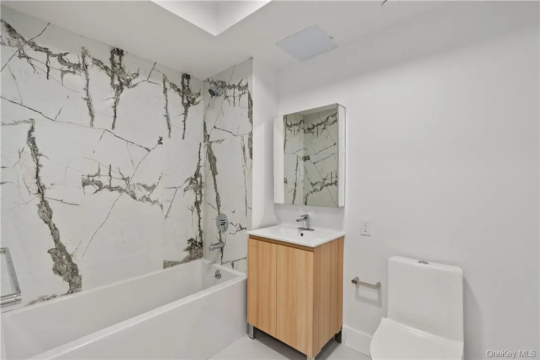 1 Lyon Place, White Plains, NY, 1 Bedroom Bedrooms, 3 Rooms Rooms,1 BathroomBathrooms,Residential Lease,For Rent,Lyon,0,1014543 1 Lyon Place, White Plains, NY, 1 Bedroom Bedrooms, 3 Rooms Rooms,1 BathroomBathrooms,Residential Lease,For Rent,Lyon,0,1014543