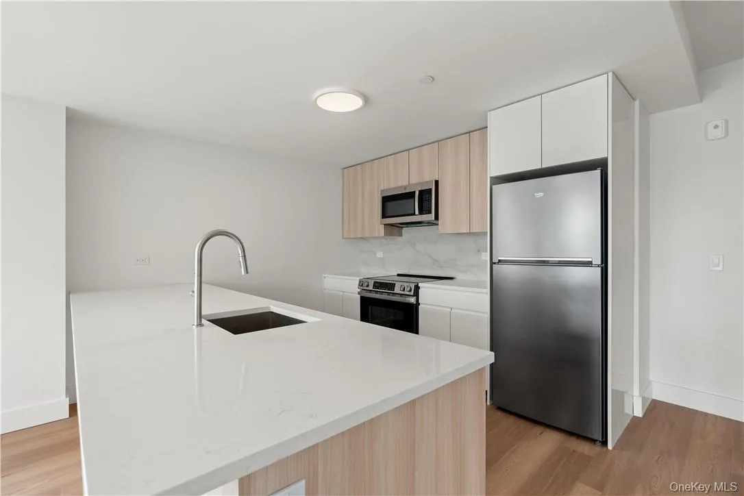 1 Lyon Place, White Plains, NY, 1 Bedroom Bedrooms, 3 Rooms Rooms,1 BathroomBathrooms,Residential Lease,For Rent,Lyon,0,1014543 1 Lyon Place, White Plains, NY, 1 Bedroom Bedrooms, 3 Rooms Rooms,1 BathroomBathrooms,Residential Lease,For Rent,Lyon,0,1014543