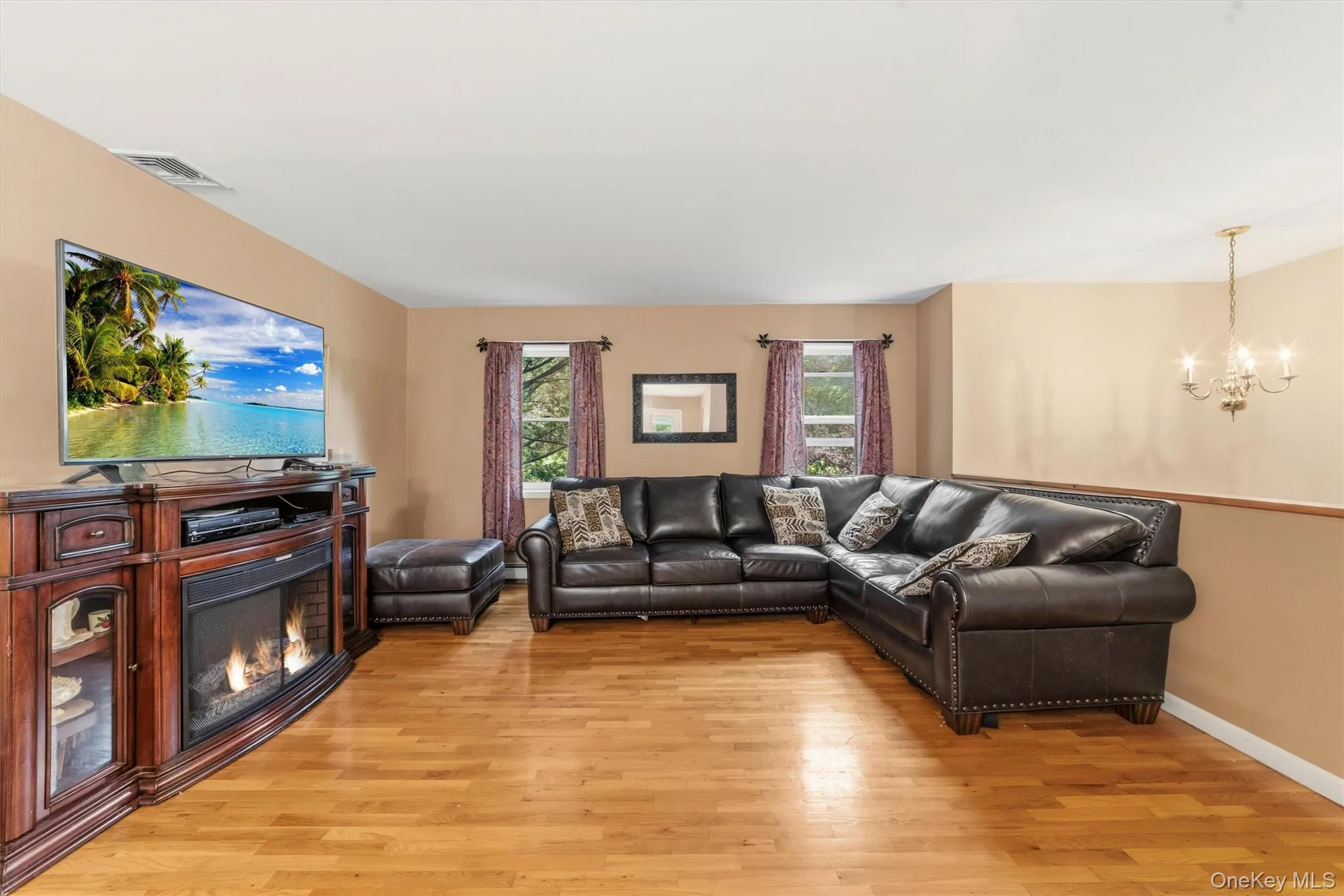 1 Sunset Drive, Somers, NY, 2 Bedrooms Bedrooms, 7 Rooms Rooms,2 BathroomsBathrooms,Residential,For Rent,Sunset,0,KEY1014553 1 Sunset Drive, Somers, NY, 2 Bedrooms Bedrooms, 7 Rooms Rooms,2 BathroomsBathrooms,Residential,For Rent,Sunset,0,KEY1014553