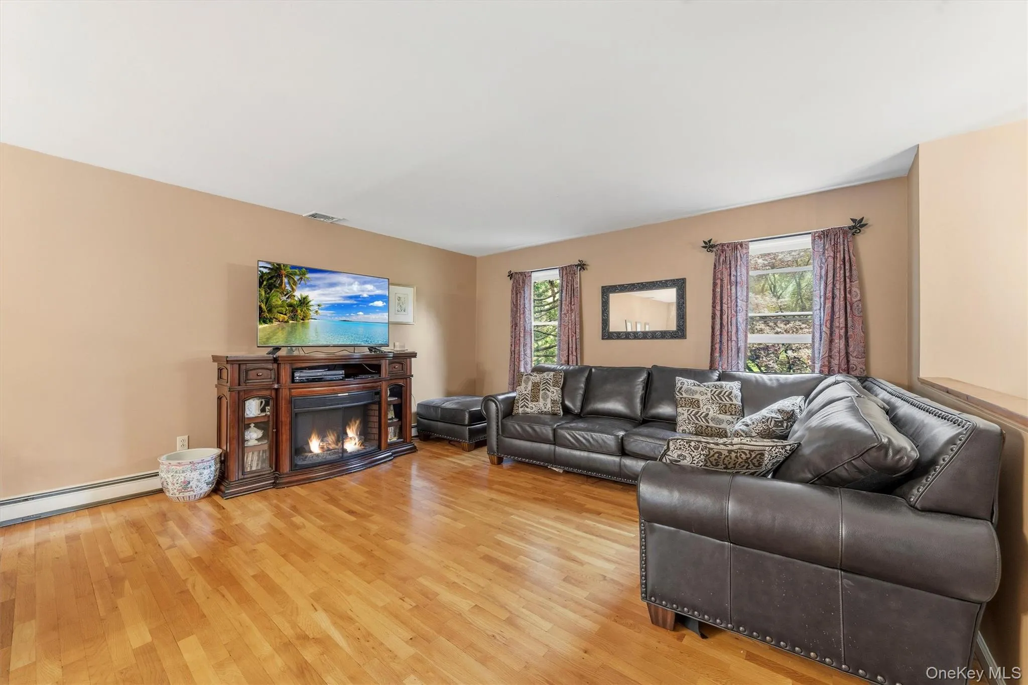 1 Sunset Drive, Somers, NY, 2 Bedrooms Bedrooms, 7 Rooms Rooms,2 BathroomsBathrooms,Residential,For Rent,Sunset,0,KEY1014553 1 Sunset Drive, Somers, NY, 2 Bedrooms Bedrooms, 7 Rooms Rooms,2 BathroomsBathrooms,Residential,For Rent,Sunset,0,KEY1014553