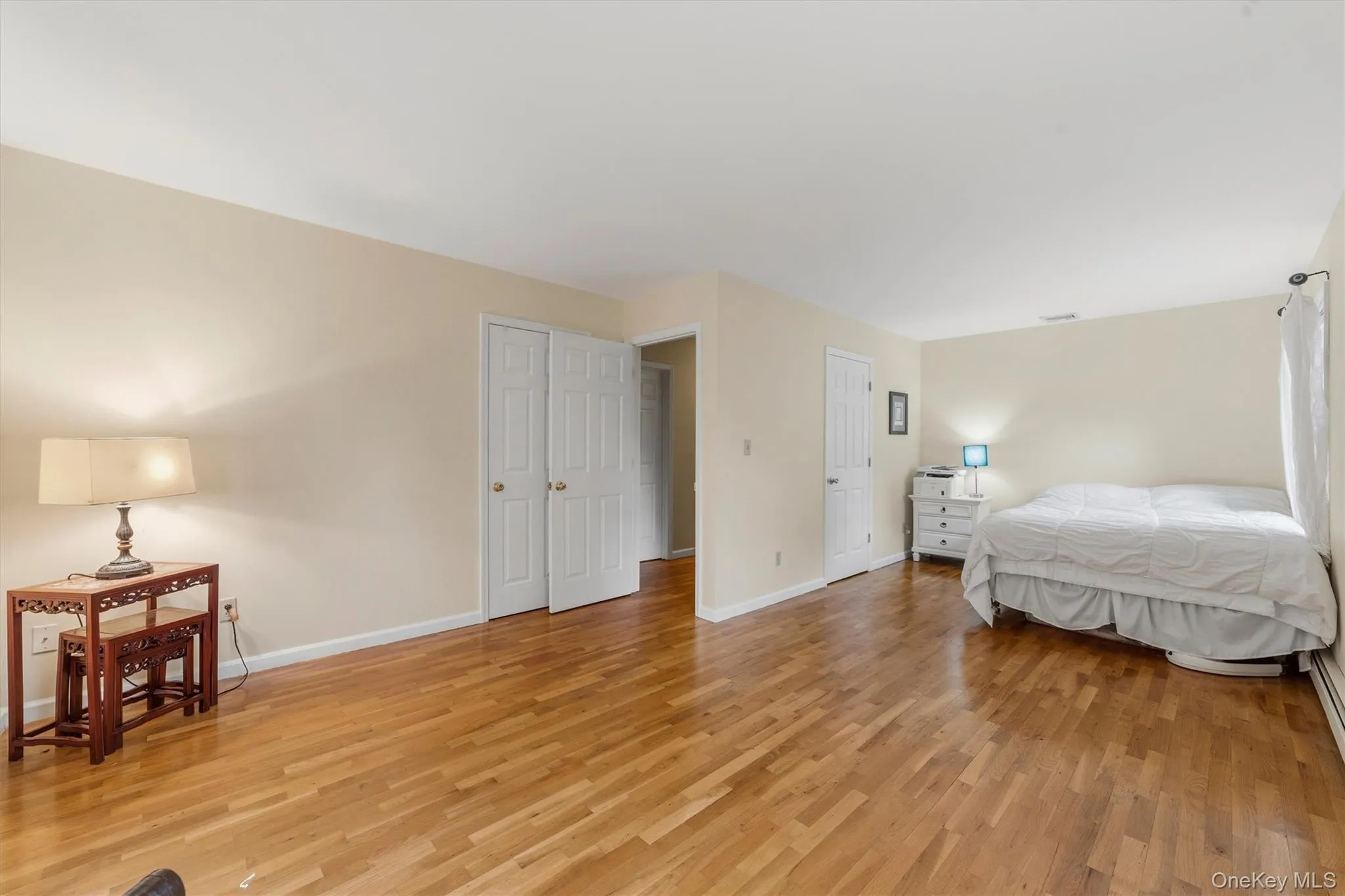 Huge 2nd Bedroom Huge 2nd Bedroom