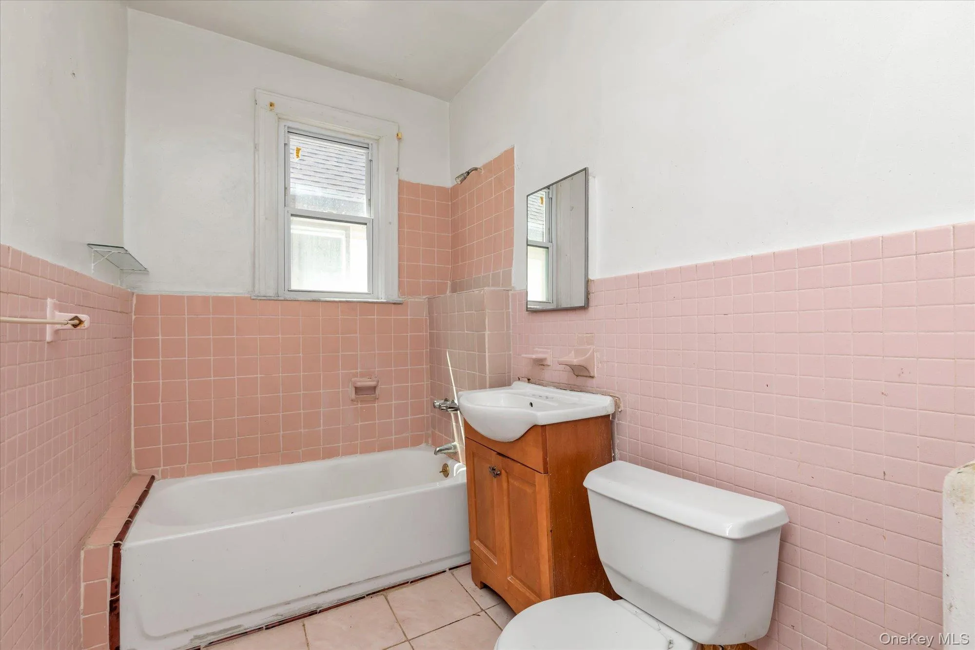 11232 196th Street, New York, NY, 3 Bedrooms Bedrooms, 7 Rooms Rooms,2 BathroomsBathrooms,Residential,For Rent,196th,0,1014557 11232 196th Street, New York, NY, 3 Bedrooms Bedrooms, 7 Rooms Rooms,2 BathroomsBathrooms,Residential,For Rent,196th,0,1014557