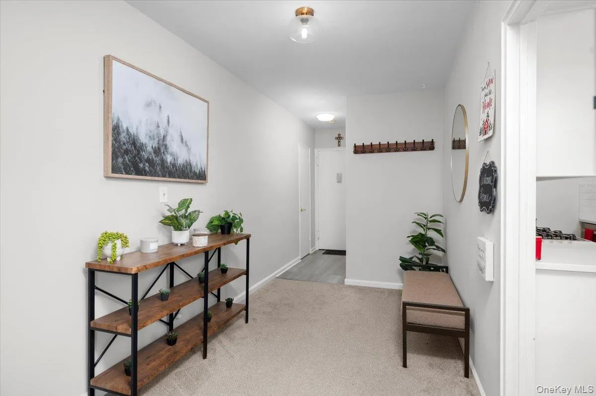 13 Bryant Crescent, White Plains, NY, 2 Bedrooms Bedrooms, 5 Rooms Rooms,1 BathroomBathrooms,Residential,For Rent,Bryant,0,1014559 13 Bryant Crescent, White Plains, NY, 2 Bedrooms Bedrooms, 5 Rooms Rooms,1 BathroomBathrooms,Residential,For Rent,Bryant,0,1014559