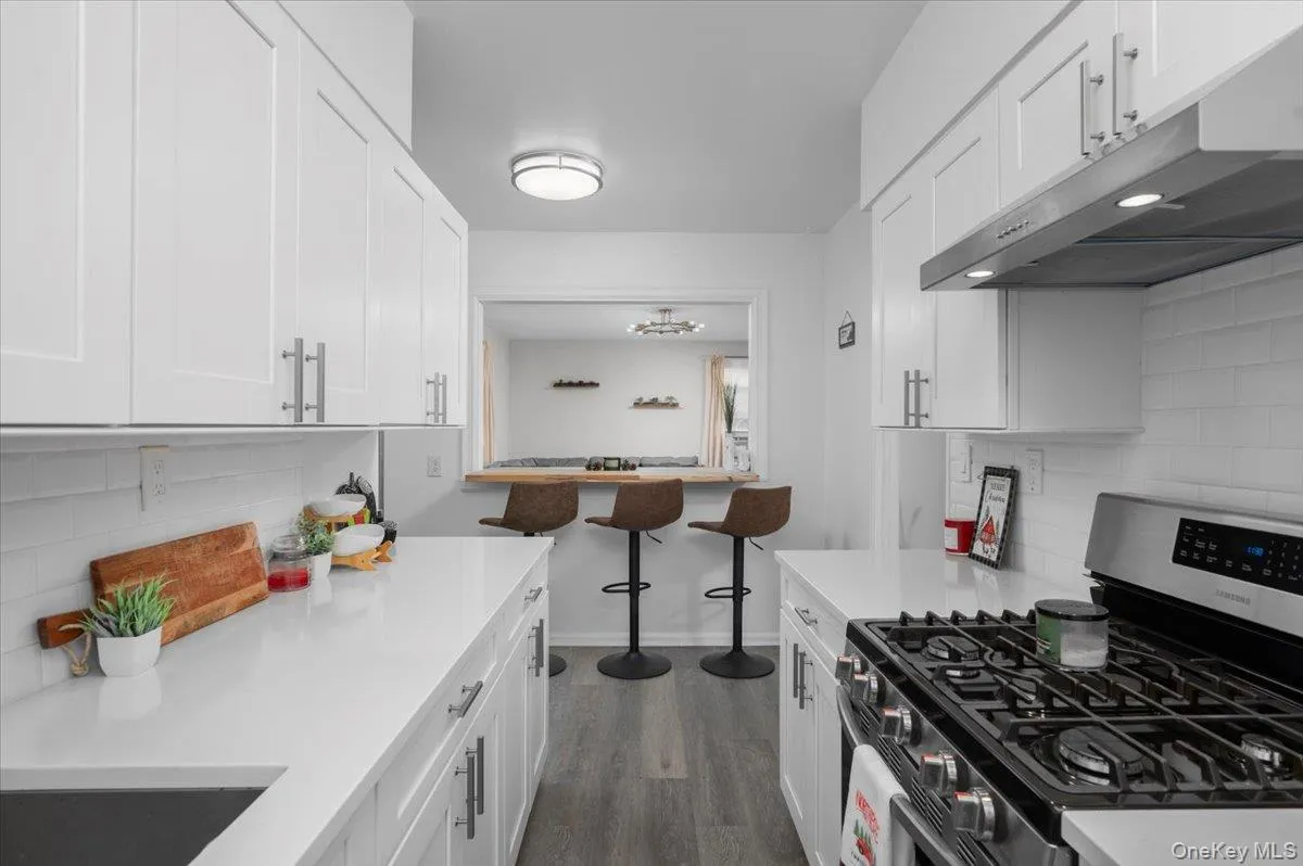 13 Bryant Crescent, White Plains, NY, 2 Bedrooms Bedrooms, 5 Rooms Rooms,1 BathroomBathrooms,Residential,For Rent,Bryant,0,1014559 13 Bryant Crescent, White Plains, NY, 2 Bedrooms Bedrooms, 5 Rooms Rooms,1 BathroomBathrooms,Residential,For Rent,Bryant,0,1014559