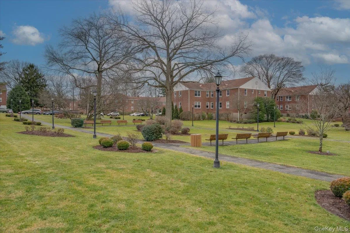 13 Bryant Crescent, White Plains, NY, 2 Bedrooms Bedrooms, 5 Rooms Rooms,1 BathroomBathrooms,Residential,For Rent,Bryant,0,1014559 13 Bryant Crescent, White Plains, NY, 2 Bedrooms Bedrooms, 5 Rooms Rooms,1 BathroomBathrooms,Residential,For Rent,Bryant,0,1014559