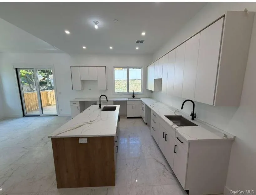 20 Dallas Drive, Monroe, NY, 3 Bedrooms Bedrooms, 9 Rooms Rooms,1 BathroomBathrooms,Residential,For Rent,Dallas,0,1014562 20 Dallas Drive, Monroe, NY, 3 Bedrooms Bedrooms, 9 Rooms Rooms,1 BathroomBathrooms,Residential,For Rent,Dallas,0,1014562