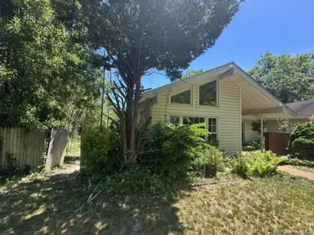 46 Andover Drive, Brookhaven, NY, 3 Bedrooms Bedrooms, 7 Rooms Rooms,2 BathroomsBathrooms,Residential,For Rent,Andover,0,1014564 46 Andover Drive, Brookhaven, NY, 3 Bedrooms Bedrooms, 7 Rooms Rooms,2 BathroomsBathrooms,Residential,For Rent,Andover,0,1014564