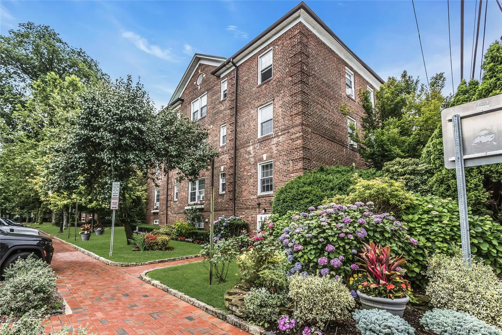 8 Welwyn Road, North Hempstead, NY, 1 Bedroom Bedrooms, 4 Rooms Rooms,1 BathroomBathrooms,Residential,For Rent,Welwyn,0,KEY1014567 8 Welwyn Road, North Hempstead, NY, 1 Bedroom Bedrooms, 4 Rooms Rooms,1 BathroomBathrooms,Residential,For Rent,Welwyn,0,KEY1014567