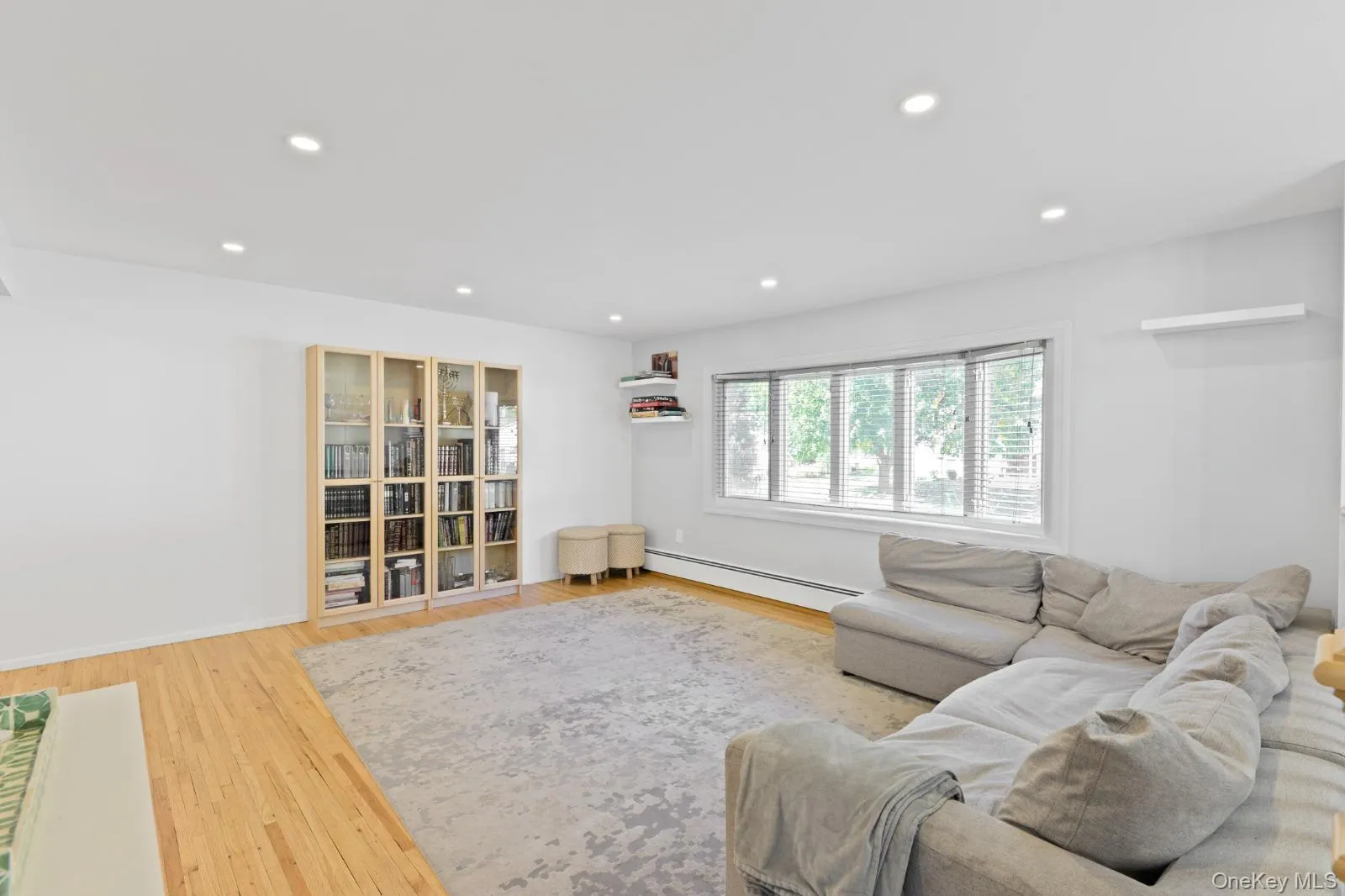 27 Gleason Drive, Haverstraw, NY, 4 Bedrooms Bedrooms, 9 Rooms Rooms,2 BathroomsBathrooms,Residential,For Rent,Gleason,0,1014570 27 Gleason Drive, Haverstraw, NY, 4 Bedrooms Bedrooms, 9 Rooms Rooms,2 BathroomsBathrooms,Residential,For Rent,Gleason,0,1014570