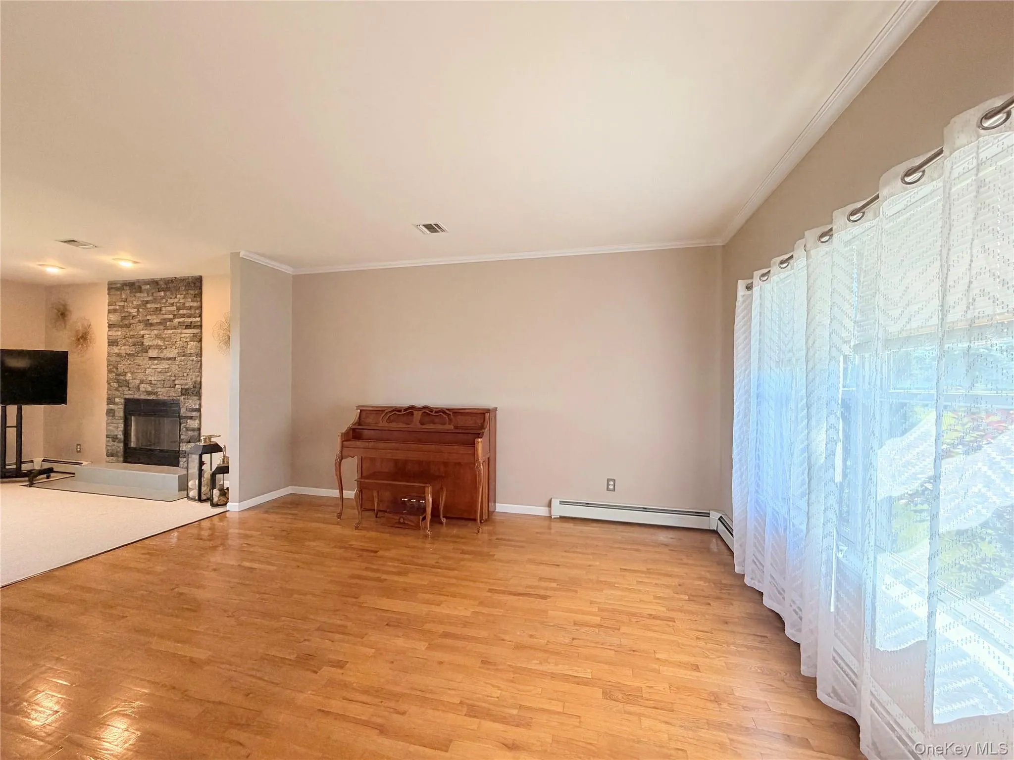 512 County Route 49, Middletown, NY, 4 Bedrooms Bedrooms, 11 Rooms Rooms,2 BathroomsBathrooms,Residential,For Rent,County Route 49,0,1014571 512 County Route 49, Middletown, NY, 4 Bedrooms Bedrooms, 11 Rooms Rooms,2 BathroomsBathrooms,Residential,For Rent,County Route 49,0,1014571