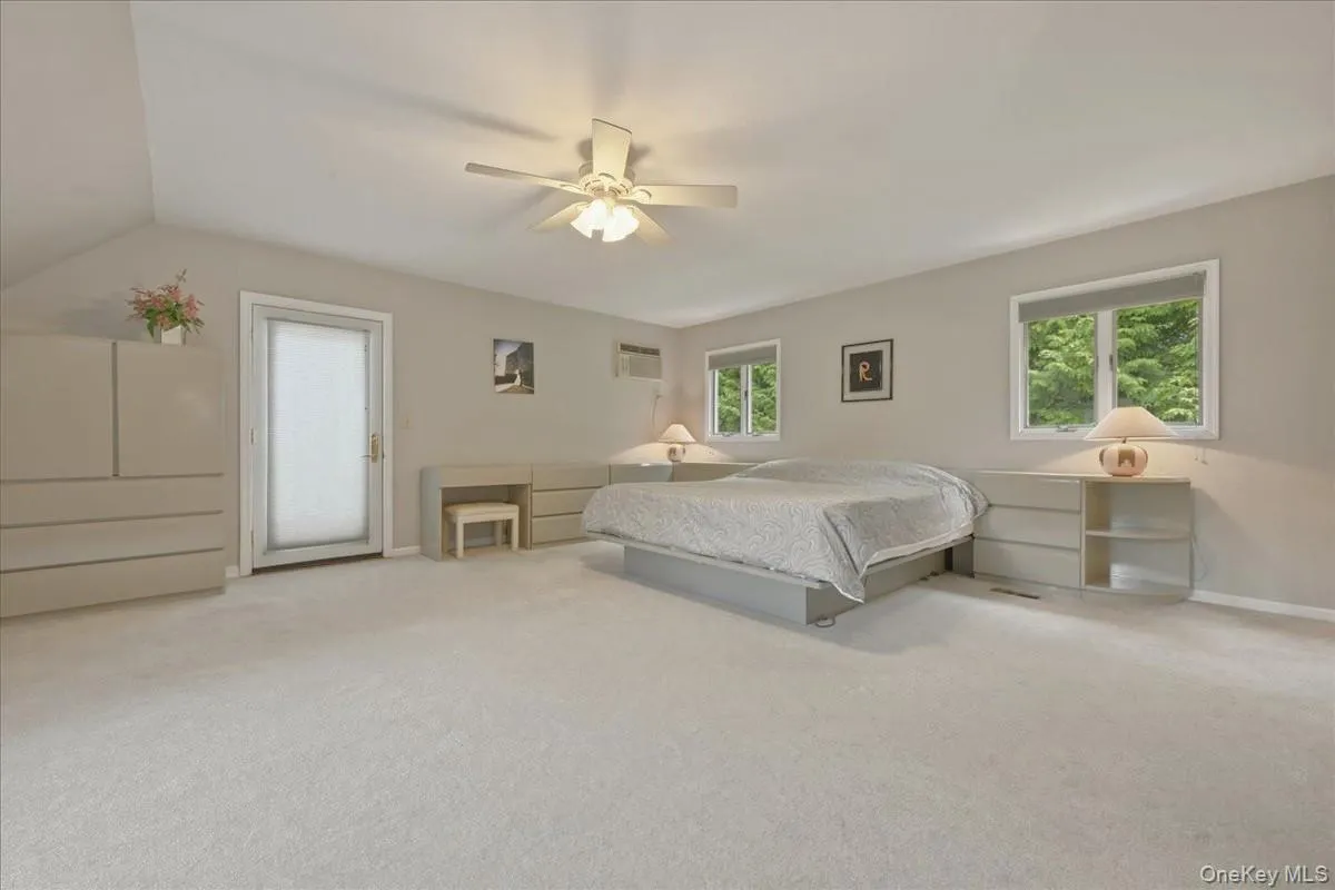 2 Crabtree Lane, North Hempstead, NY, 4 Bedrooms Bedrooms, 8 Rooms Rooms,2 BathroomsBathrooms,Residential,For Rent,Crabtree,0,KEY1014585 2 Crabtree Lane, North Hempstead, NY, 4 Bedrooms Bedrooms, 8 Rooms Rooms,2 BathroomsBathrooms,Residential,For Rent,Crabtree,0,KEY1014585