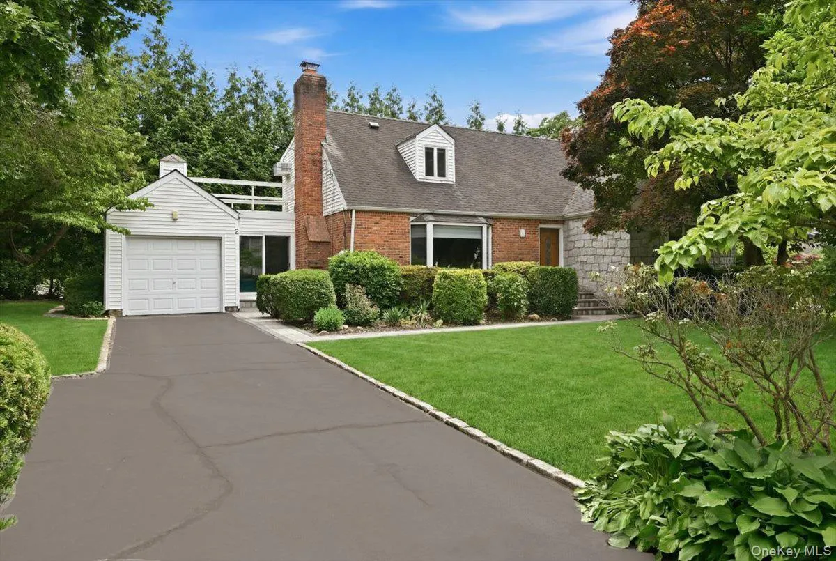 2 Crabtree Lane, North Hempstead, NY, 4 Bedrooms Bedrooms, 8 Rooms Rooms,2 BathroomsBathrooms,Residential,For Rent,Crabtree,0,KEY1014585 2 Crabtree Lane, North Hempstead, NY, 4 Bedrooms Bedrooms, 8 Rooms Rooms,2 BathroomsBathrooms,Residential,For Rent,Crabtree,0,KEY1014585