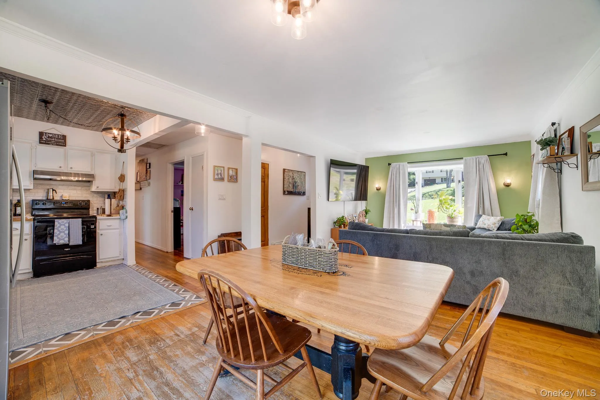 60 Chief Nimham Drive, Kent, NY, 3 Bedrooms Bedrooms, 7 Rooms Rooms,2 BathroomsBathrooms,Residential,For Rent,Chief Nimham,0,1014597 60 Chief Nimham Drive, Kent, NY, 3 Bedrooms Bedrooms, 7 Rooms Rooms,2 BathroomsBathrooms,Residential,For Rent,Chief Nimham,0,1014597