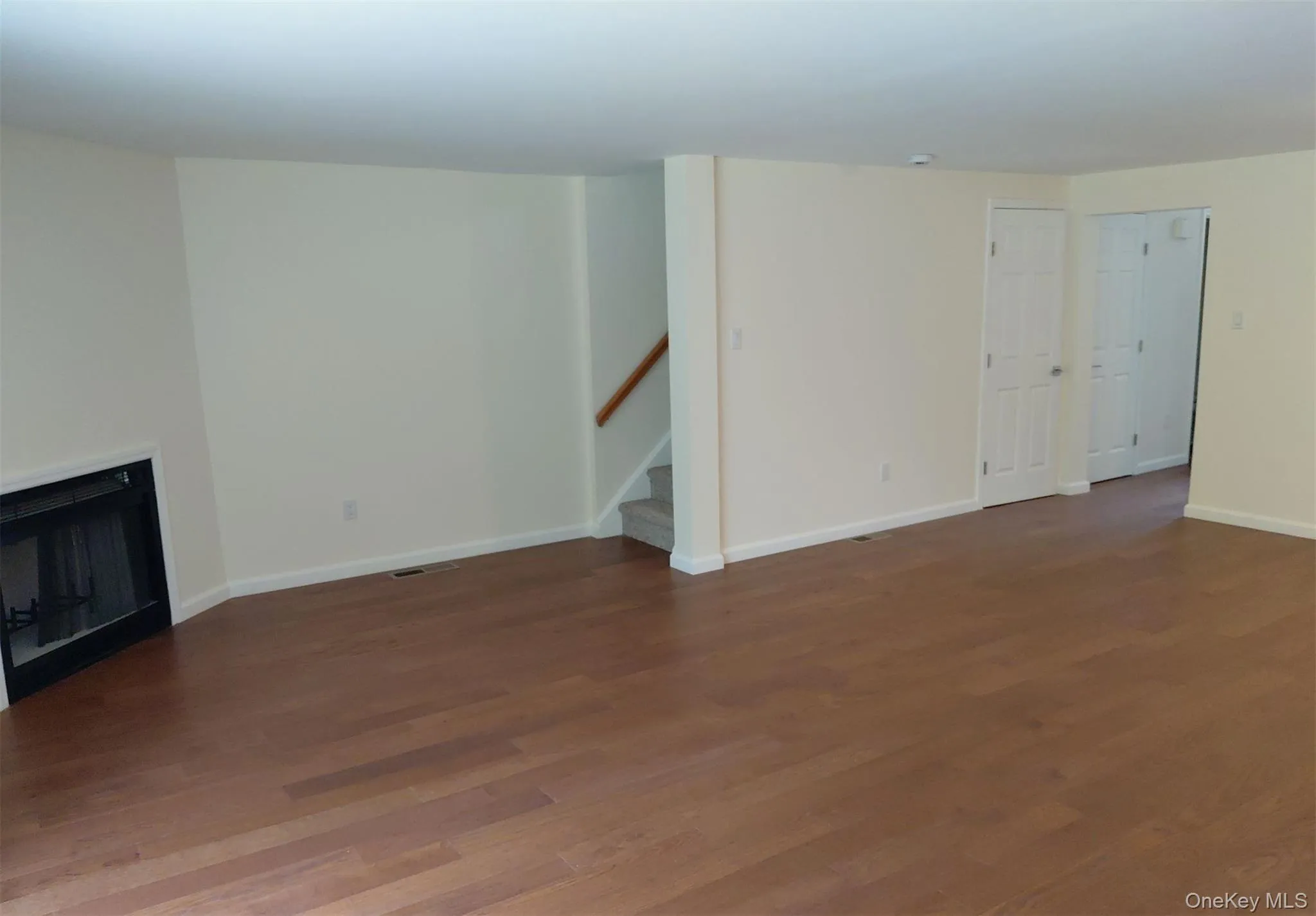 6 Clara Court, Cortlandt, NY, 2 Bedrooms Bedrooms, 5 Rooms Rooms,3 BathroomsBathrooms,Residential,For Rent,Clara,0,1014600 6 Clara Court, Cortlandt, NY, 2 Bedrooms Bedrooms, 5 Rooms Rooms,3 BathroomsBathrooms,Residential,For Rent,Clara,0,1014600