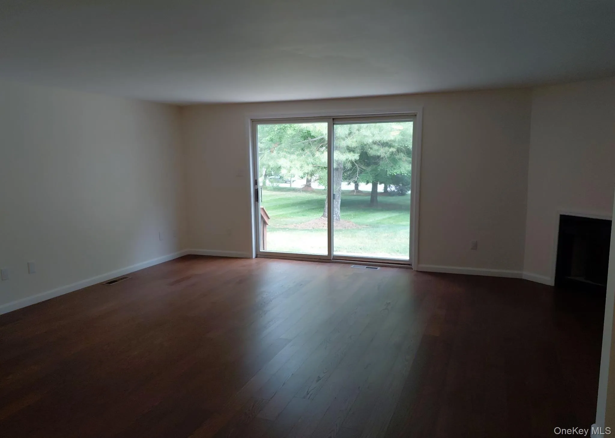 6 Clara Court, Cortlandt, NY, 2 Bedrooms Bedrooms, 5 Rooms Rooms,3 BathroomsBathrooms,Residential,For Rent,Clara,0,1014600 6 Clara Court, Cortlandt, NY, 2 Bedrooms Bedrooms, 5 Rooms Rooms,3 BathroomsBathrooms,Residential,For Rent,Clara,0,1014600