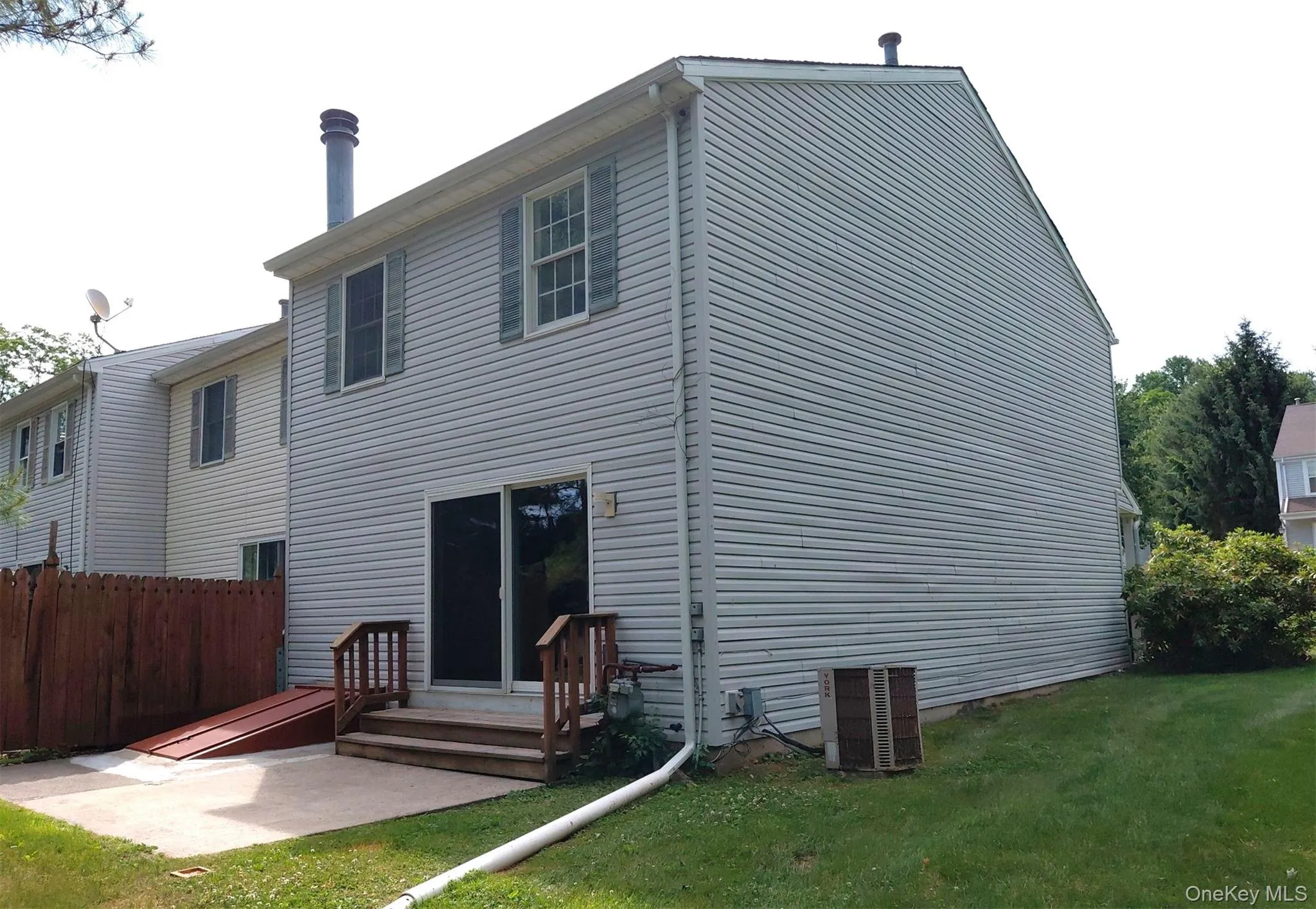 6 Clara Court, Cortlandt, NY, 2 Bedrooms Bedrooms, 5 Rooms Rooms,3 BathroomsBathrooms,Residential,For Rent,Clara,0,1014600 6 Clara Court, Cortlandt, NY, 2 Bedrooms Bedrooms, 5 Rooms Rooms,3 BathroomsBathrooms,Residential,For Rent,Clara,0,1014600