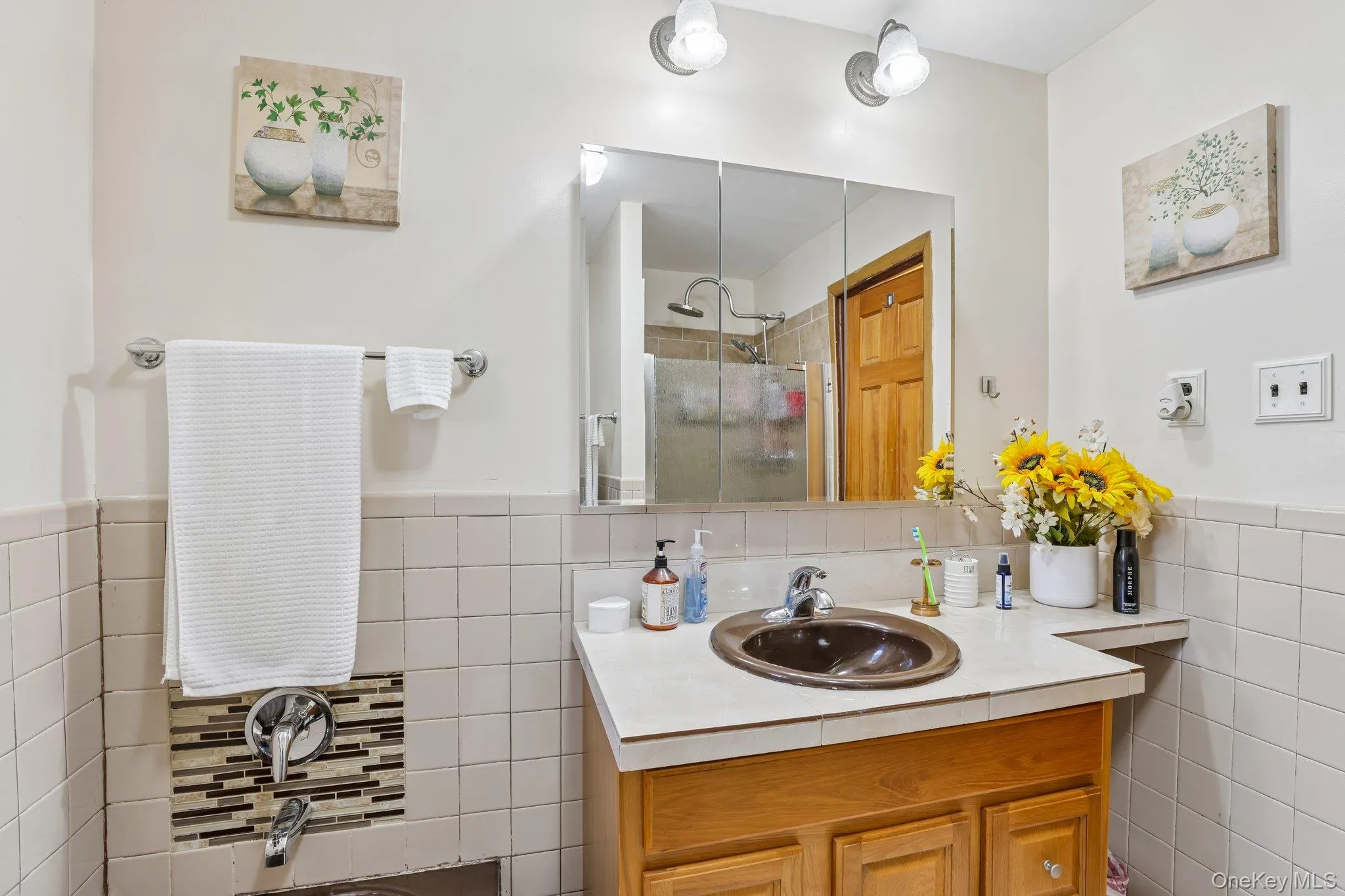 136-31 243rd Street, New York, NY, 5 Bedrooms Bedrooms, 9 Rooms Rooms,2 BathroomsBathrooms,Residential,For Rent,243rd,0,1014601 136-31 243rd Street, New York, NY, 5 Bedrooms Bedrooms, 9 Rooms Rooms,2 BathroomsBathrooms,Residential,For Rent,243rd,0,1014601