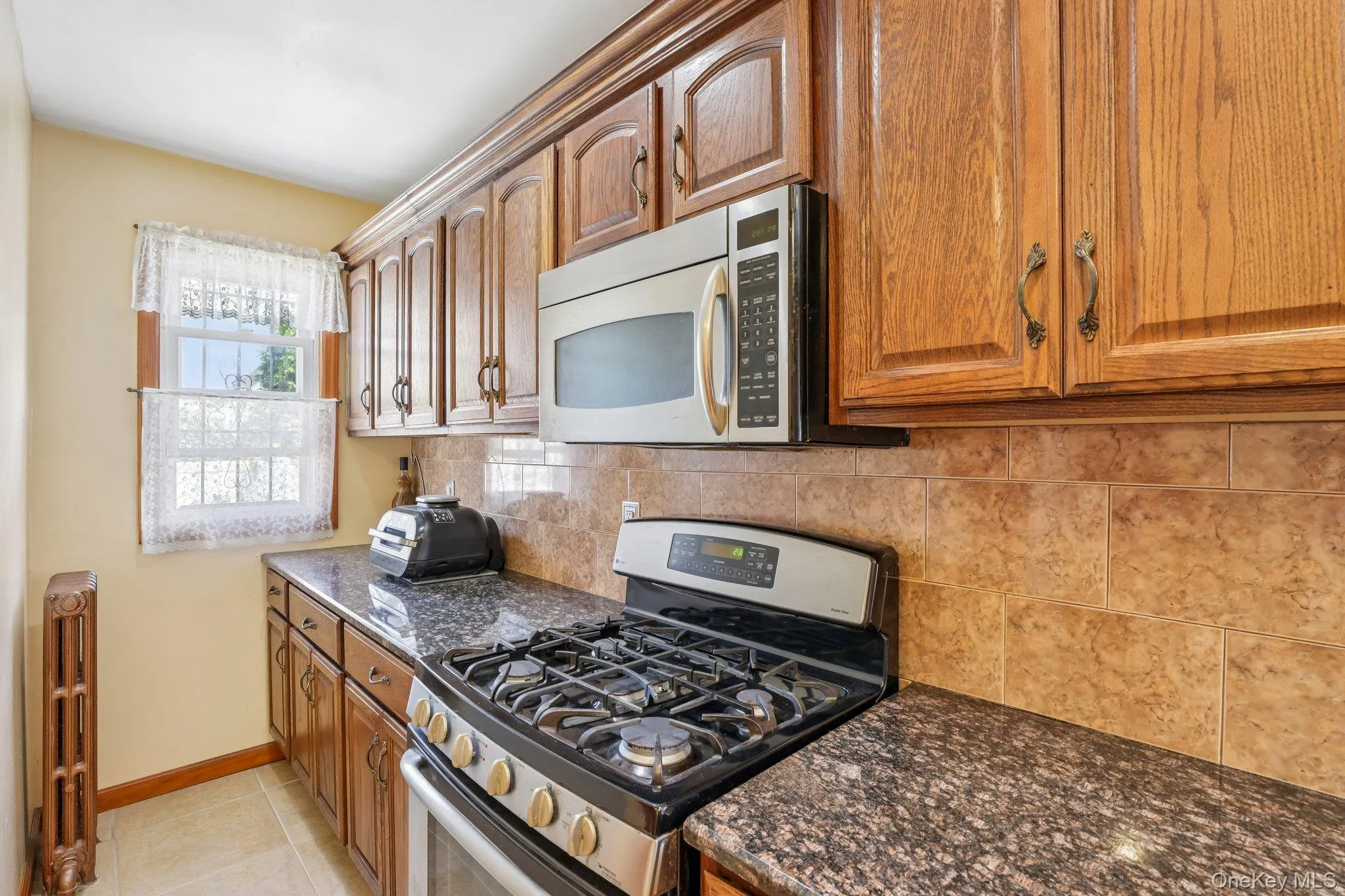 136-31 243rd Street, New York, NY, 5 Bedrooms Bedrooms, 9 Rooms Rooms,2 BathroomsBathrooms,Residential,For Rent,243rd,0,1014601 136-31 243rd Street, New York, NY, 5 Bedrooms Bedrooms, 9 Rooms Rooms,2 BathroomsBathrooms,Residential,For Rent,243rd,0,1014601
