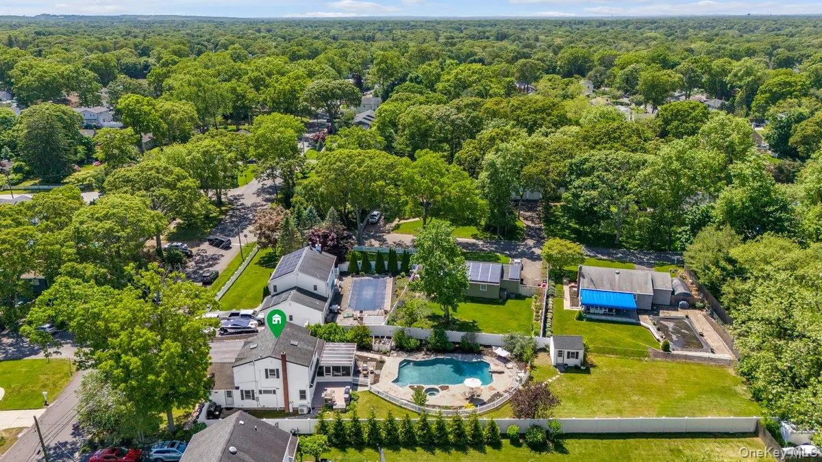 19 Laurelton Ave Avenue, Brookhaven, NY, 3 Bedrooms Bedrooms, 7 Rooms Rooms,2 BathroomsBathrooms,Residential,For Rent,Laurelton Ave,0,1014606 19 Laurelton Ave Avenue, Brookhaven, NY, 3 Bedrooms Bedrooms, 7 Rooms Rooms,2 BathroomsBathrooms,Residential,For Rent,Laurelton Ave,0,1014606