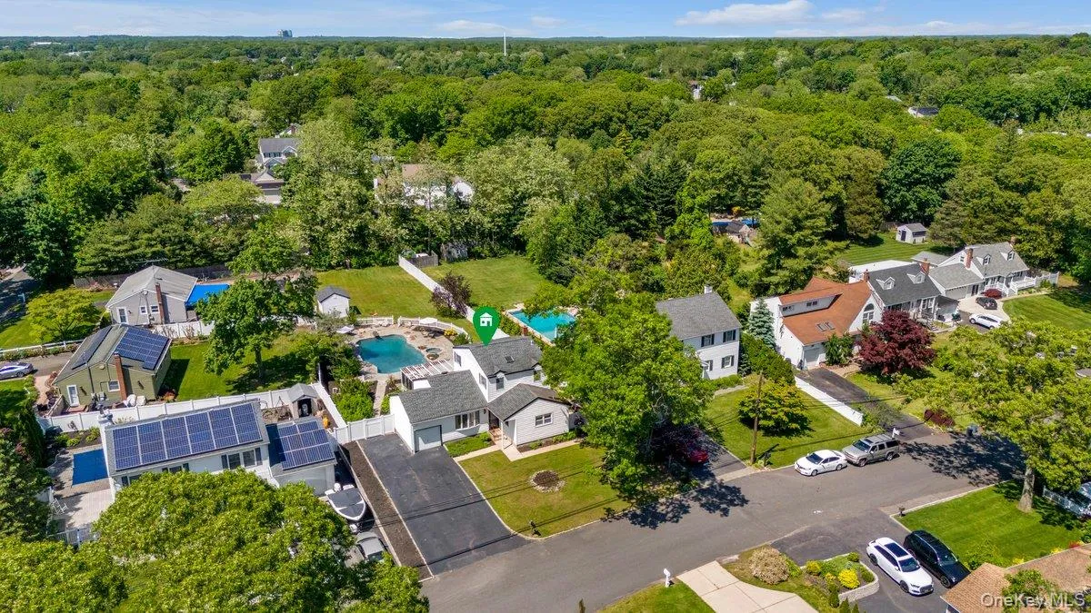 19 Laurelton Ave Avenue, Brookhaven, NY, 3 Bedrooms Bedrooms, 7 Rooms Rooms,2 BathroomsBathrooms,Residential,For Rent,Laurelton Ave,0,1014606 19 Laurelton Ave Avenue, Brookhaven, NY, 3 Bedrooms Bedrooms, 7 Rooms Rooms,2 BathroomsBathrooms,Residential,For Rent,Laurelton Ave,0,1014606