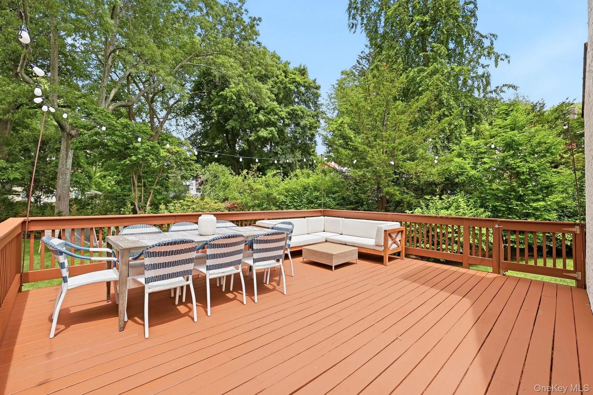 Deck Deck