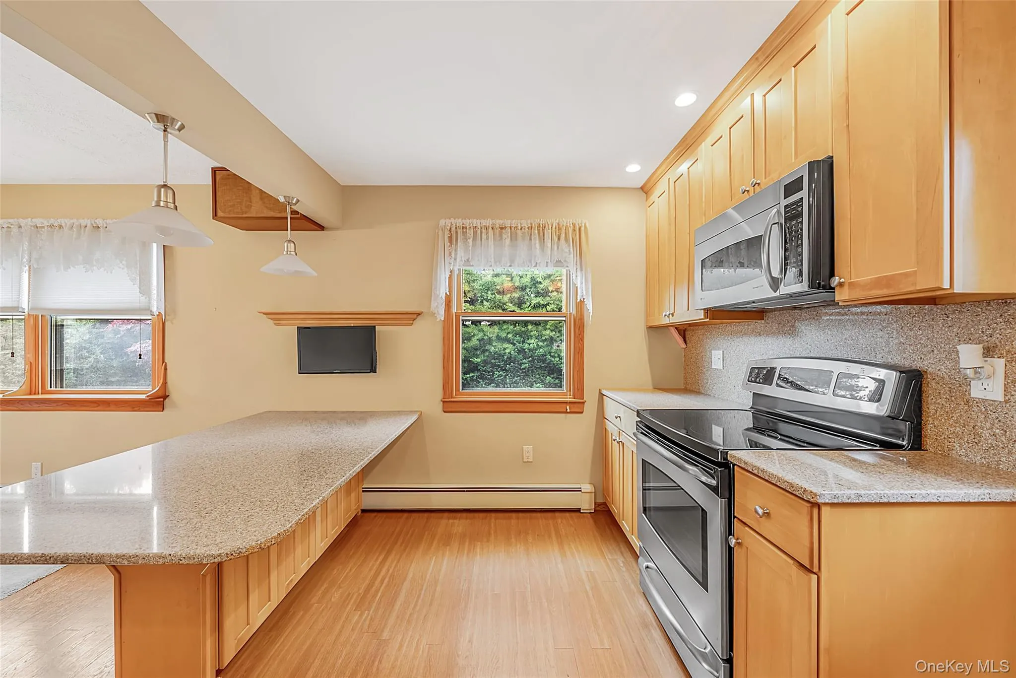 572 Benito Street, Hempstead, NY, 3 Bedrooms Bedrooms, 10 Rooms Rooms,2 BathroomsBathrooms,Residential,For Rent,Benito,0,1014609 572 Benito Street, Hempstead, NY, 3 Bedrooms Bedrooms, 10 Rooms Rooms,2 BathroomsBathrooms,Residential,For Rent,Benito,0,1014609