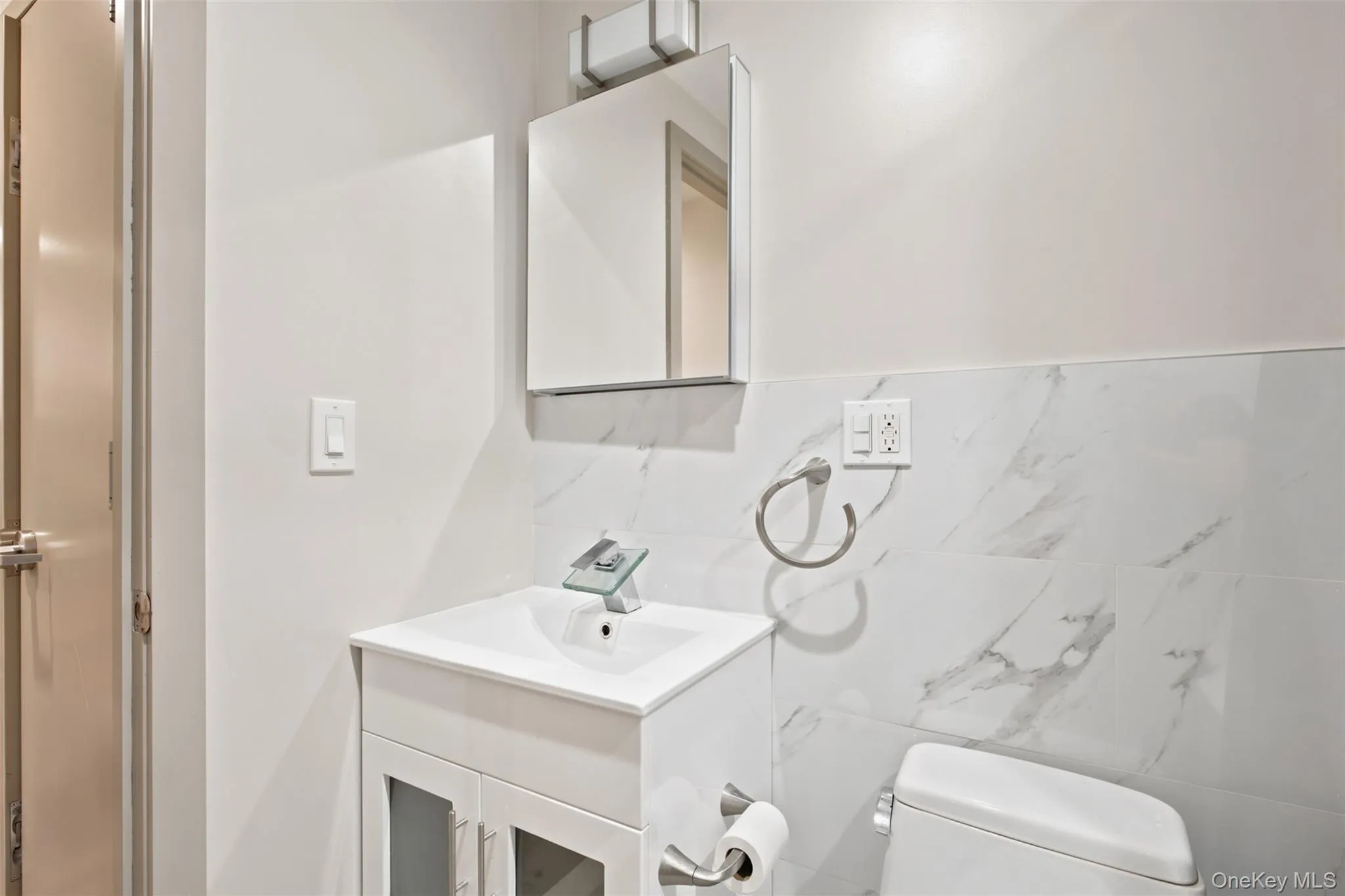 849 Madison Street, New York, NY, 2 Bedrooms Bedrooms, 6 Rooms Rooms,2 BathroomsBathrooms,Residential Lease,For Rent,Madison,0,1014612 849 Madison Street, New York, NY, 2 Bedrooms Bedrooms, 6 Rooms Rooms,2 BathroomsBathrooms,Residential Lease,For Rent,Madison,0,1014612