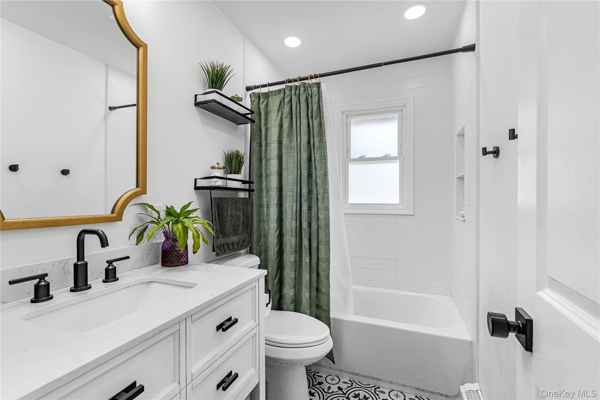 159 Nassau Avenue, West Babylon, NY, 5 Bedrooms Bedrooms, 10 Rooms Rooms,1 BathroomBathrooms,Residential,For Rent,Nassau,0,1014614 159 Nassau Avenue, West Babylon, NY, 5 Bedrooms Bedrooms, 10 Rooms Rooms,1 BathroomBathrooms,Residential,For Rent,Nassau,0,1014614