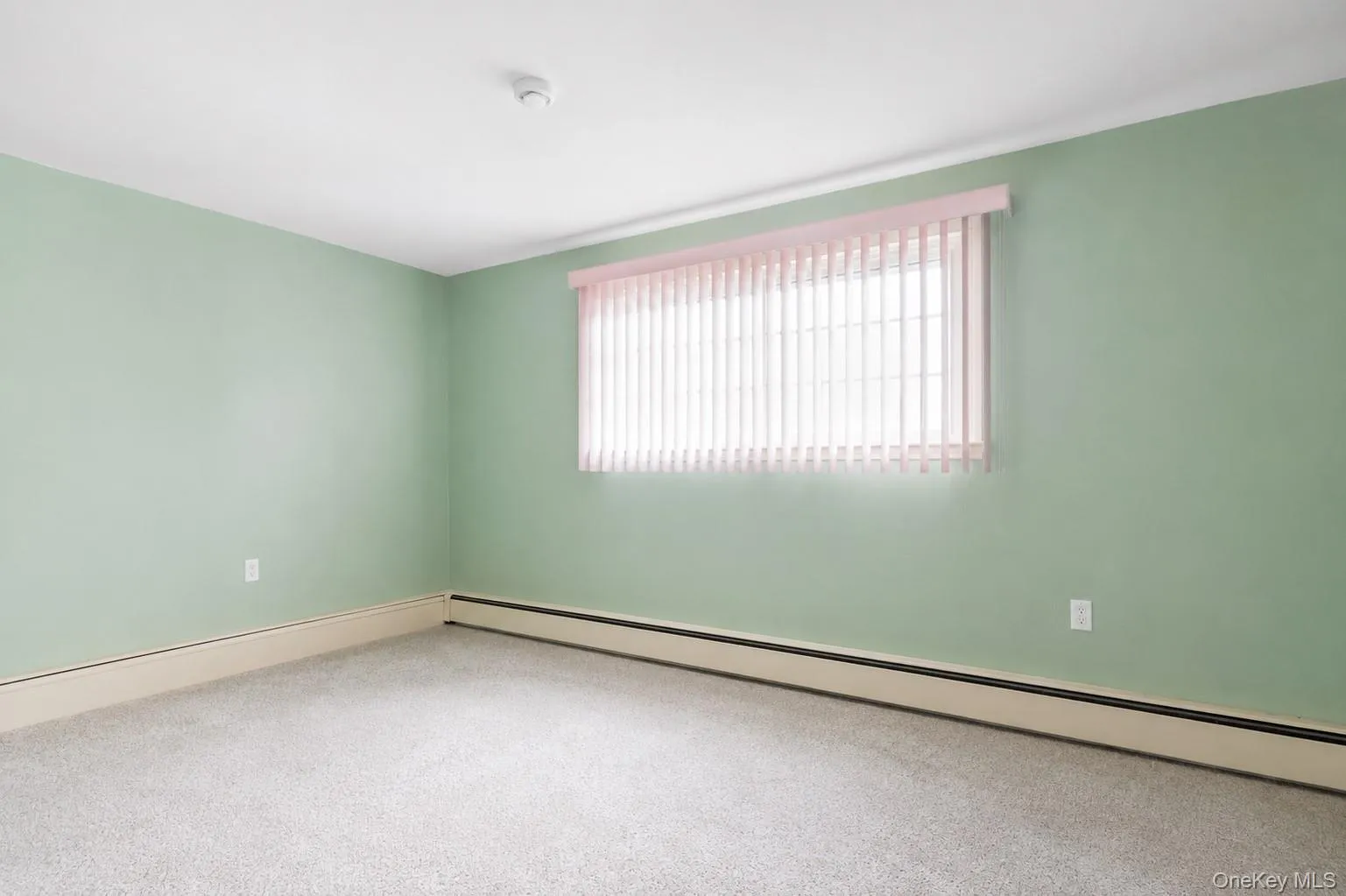830 Broome Avenue, Babylon, NY, 1 Bedroom Bedrooms, 4 Rooms Rooms,1 BathroomBathrooms,Residential Lease,For Rent,Broome,0,1014615 830 Broome Avenue, Babylon, NY, 1 Bedroom Bedrooms, 4 Rooms Rooms,1 BathroomBathrooms,Residential Lease,For Rent,Broome,0,1014615