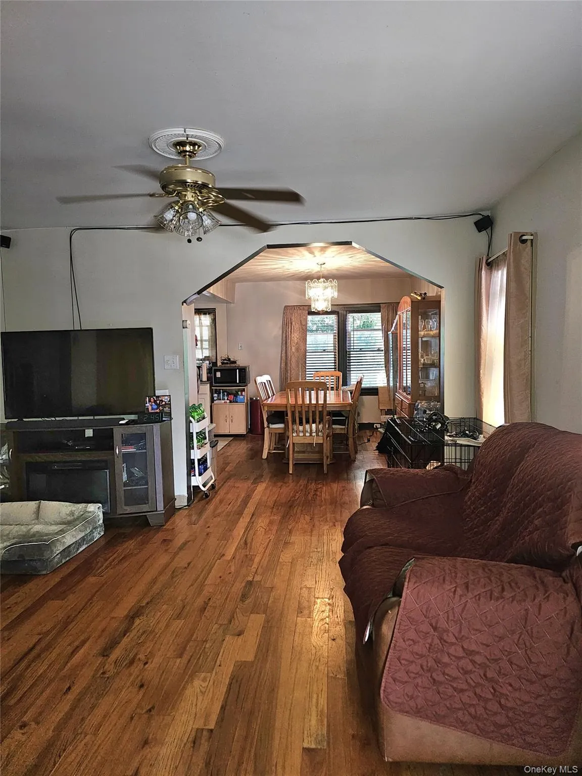 13121 223rd Street, New York, NY, 3 Bedrooms Bedrooms, 6 Rooms Rooms,2 BathroomsBathrooms,Residential,For Rent,223rd,0,1014617 13121 223rd Street, New York, NY, 3 Bedrooms Bedrooms, 6 Rooms Rooms,2 BathroomsBathrooms,Residential,For Rent,223rd,0,1014617