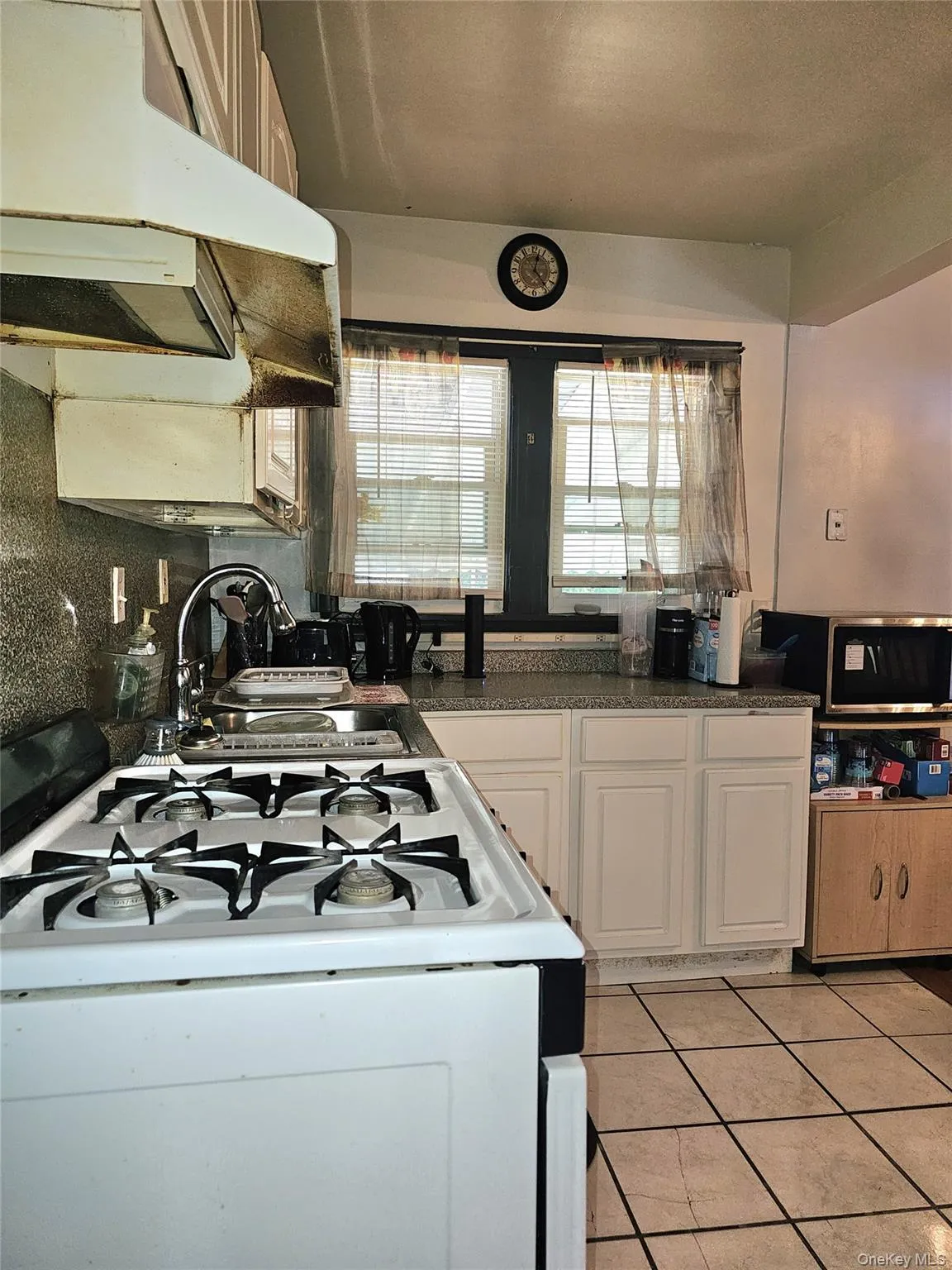 13121 223rd Street, New York, NY, 3 Bedrooms Bedrooms, 6 Rooms Rooms,2 BathroomsBathrooms,Residential,For Rent,223rd,0,1014617 13121 223rd Street, New York, NY, 3 Bedrooms Bedrooms, 6 Rooms Rooms,2 BathroomsBathrooms,Residential,For Rent,223rd,0,1014617