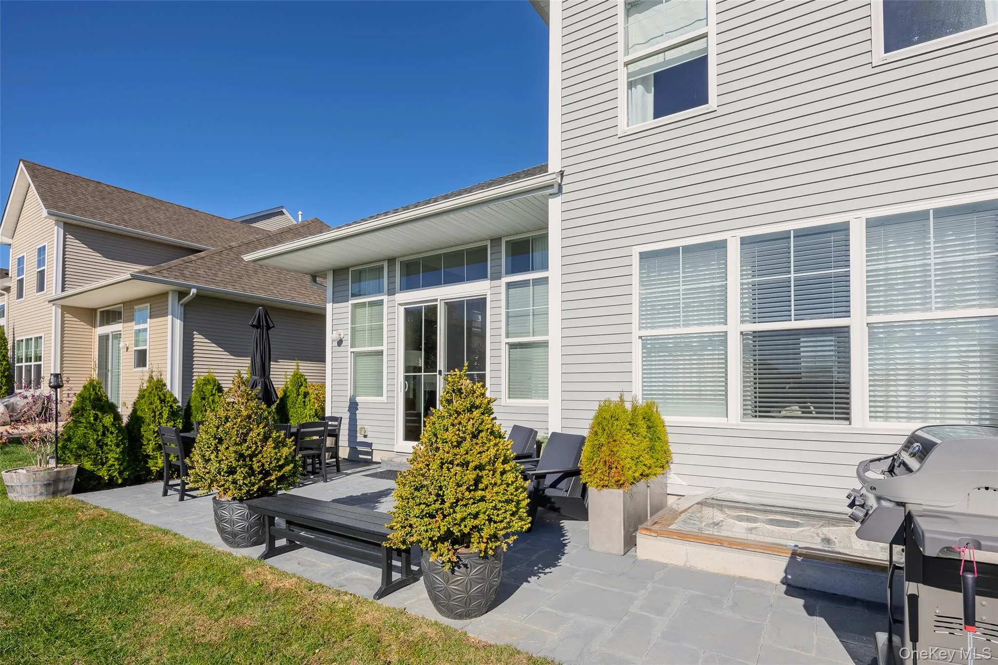 303 Silver Timber Drive, Brookhaven, NY, 3 Bedrooms Bedrooms, 8 Rooms Rooms,2 BathroomsBathrooms,Residential,For Rent,Silver Timber,0,1014618 303 Silver Timber Drive, Brookhaven, NY, 3 Bedrooms Bedrooms, 8 Rooms Rooms,2 BathroomsBathrooms,Residential,For Rent,Silver Timber,0,1014618