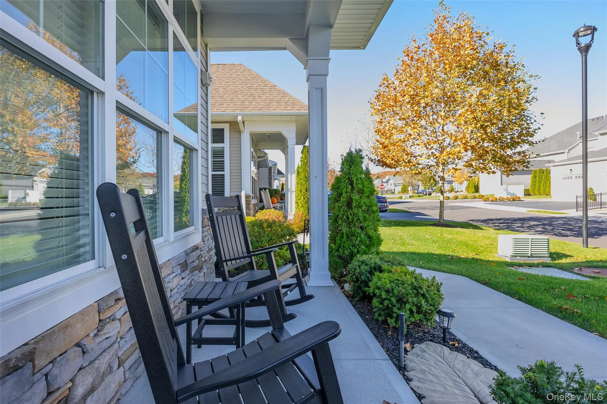 303 Silver Timber Drive, Brookhaven, NY, 3 Bedrooms Bedrooms, 8 Rooms Rooms,2 BathroomsBathrooms,Residential,For Rent,Silver Timber,0,1014618 303 Silver Timber Drive, Brookhaven, NY, 3 Bedrooms Bedrooms, 8 Rooms Rooms,2 BathroomsBathrooms,Residential,For Rent,Silver Timber,0,1014618