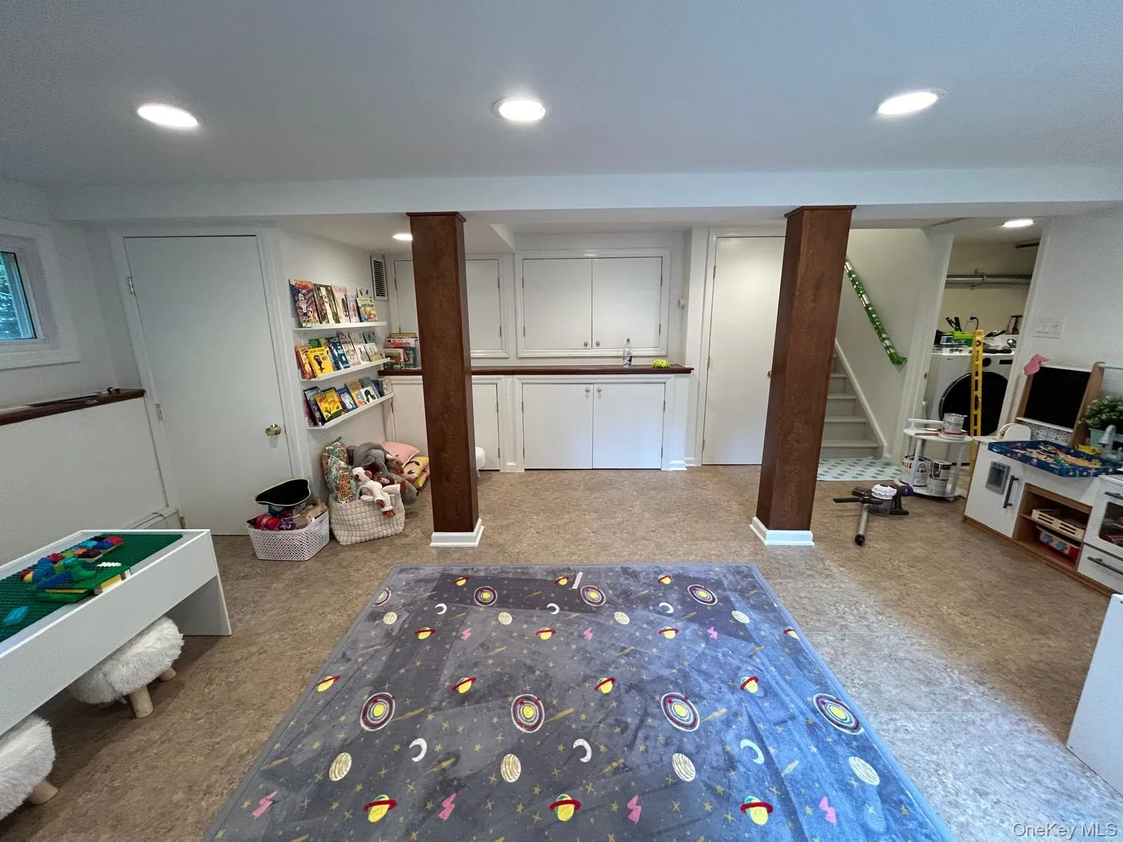 8 Maria Court, Huntington, NY, 4 Bedrooms Bedrooms, 12 Rooms Rooms,3 BathroomsBathrooms,Residential,For Rent,Maria,0,1014619 8 Maria Court, Huntington, NY, 4 Bedrooms Bedrooms, 12 Rooms Rooms,3 BathroomsBathrooms,Residential,For Rent,Maria,0,1014619