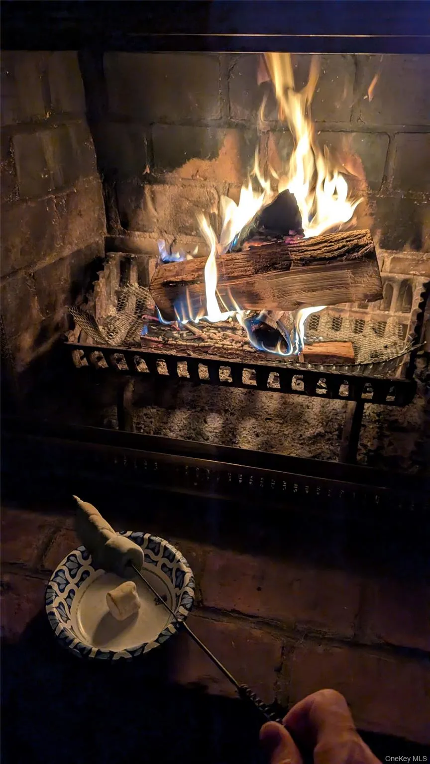8 Maria Court, Huntington, NY, 4 Bedrooms Bedrooms, 12 Rooms Rooms,3 BathroomsBathrooms,Residential,For Rent,Maria,0,1014619 8 Maria Court, Huntington, NY, 4 Bedrooms Bedrooms, 12 Rooms Rooms,3 BathroomsBathrooms,Residential,For Rent,Maria,0,1014619