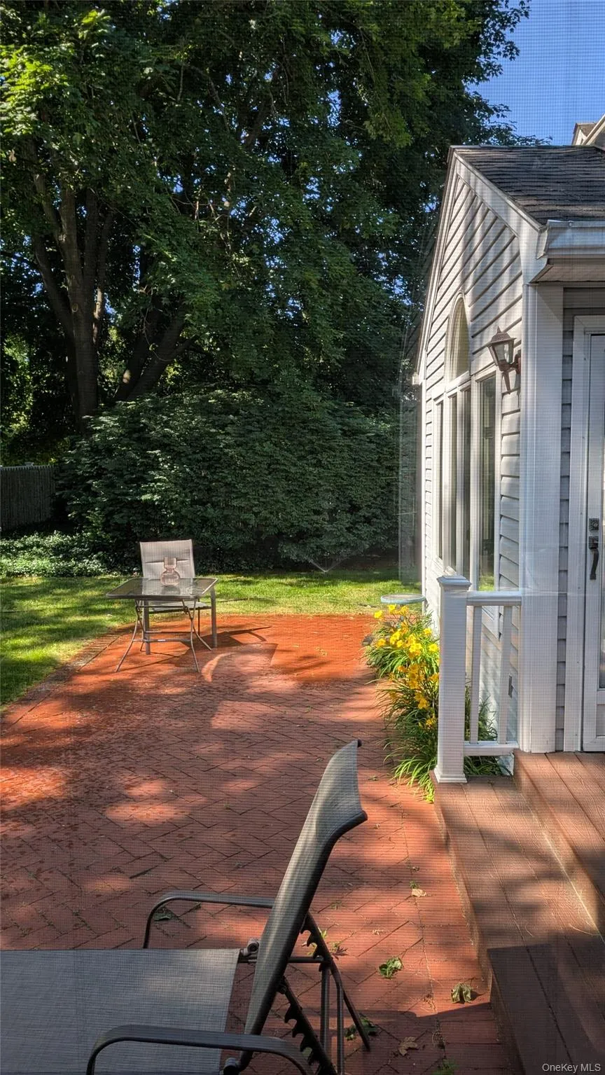 8 Maria Court, Huntington, NY, 4 Bedrooms Bedrooms, 12 Rooms Rooms,3 BathroomsBathrooms,Residential,For Rent,Maria,0,1014619 8 Maria Court, Huntington, NY, 4 Bedrooms Bedrooms, 12 Rooms Rooms,3 BathroomsBathrooms,Residential,For Rent,Maria,0,1014619