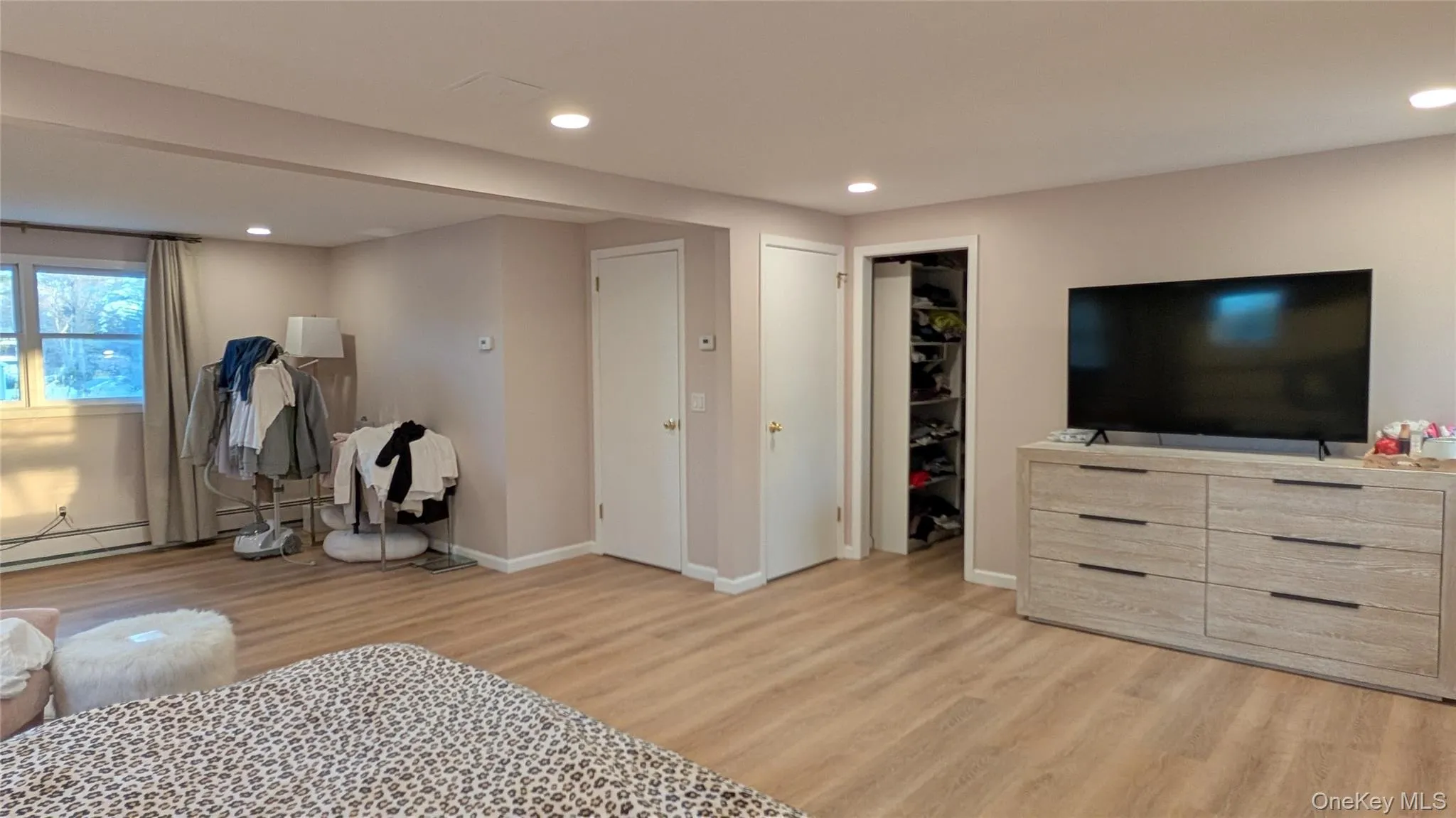 8 Maria Court, Huntington, NY, 4 Bedrooms Bedrooms, 12 Rooms Rooms,3 BathroomsBathrooms,Residential,For Rent,Maria,0,1014619 8 Maria Court, Huntington, NY, 4 Bedrooms Bedrooms, 12 Rooms Rooms,3 BathroomsBathrooms,Residential,For Rent,Maria,0,1014619