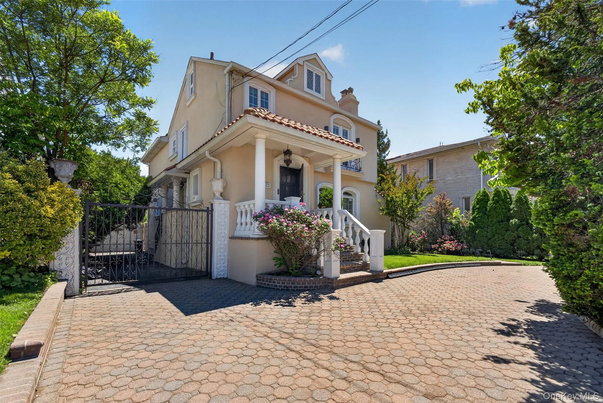 1425 Burton Street, New York, NY, 4 Bedrooms Bedrooms, 12 Rooms Rooms,3 BathroomsBathrooms,Residential Lease,For Rent,Burton,0,1014620 1425 Burton Street, New York, NY, 4 Bedrooms Bedrooms, 12 Rooms Rooms,3 BathroomsBathrooms,Residential Lease,For Rent,Burton,0,1014620