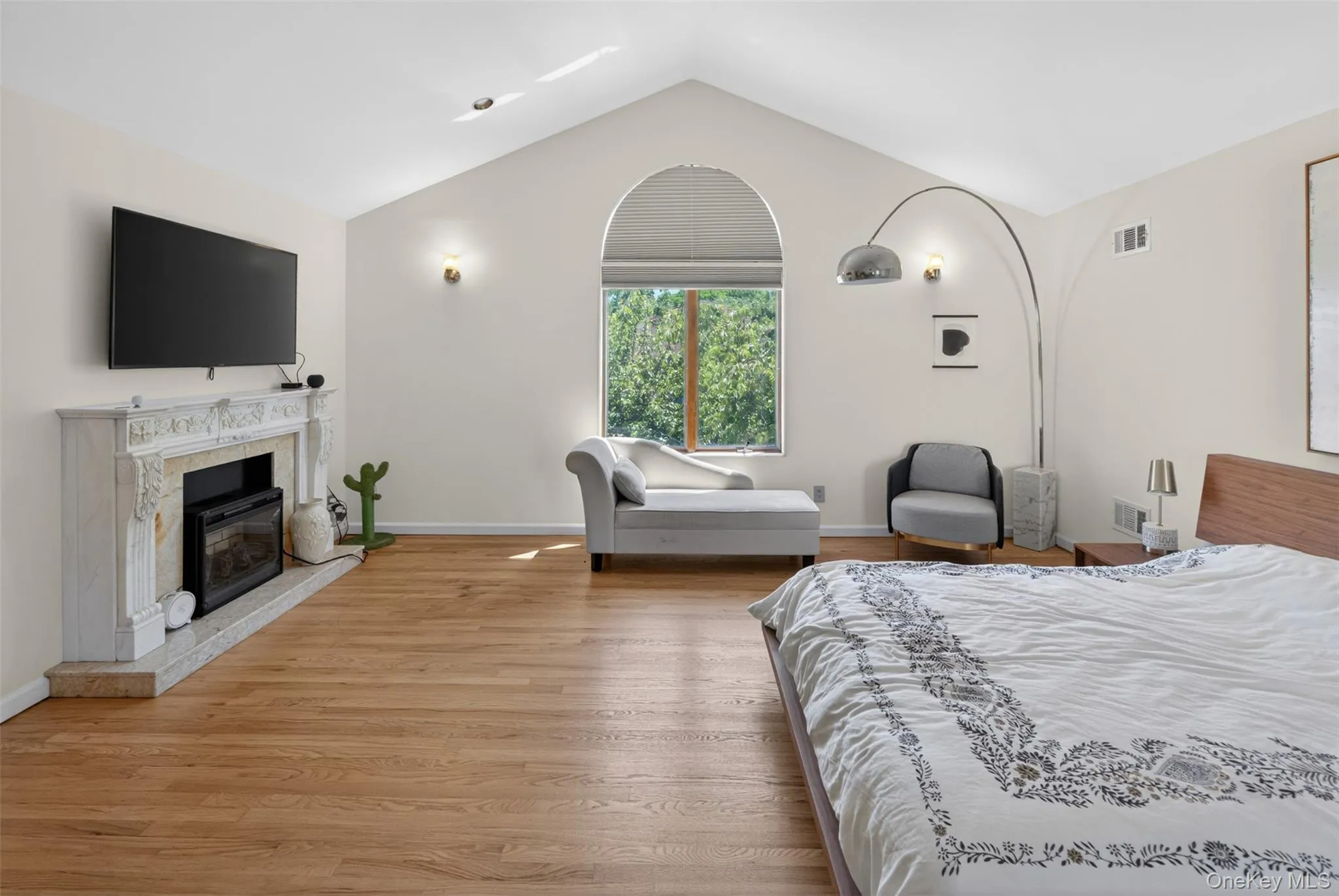 1425 Burton Street, New York, NY, 4 Bedrooms Bedrooms, 12 Rooms Rooms,3 BathroomsBathrooms,Residential Lease,For Rent,Burton,0,1014620 1425 Burton Street, New York, NY, 4 Bedrooms Bedrooms, 12 Rooms Rooms,3 BathroomsBathrooms,Residential Lease,For Rent,Burton,0,1014620