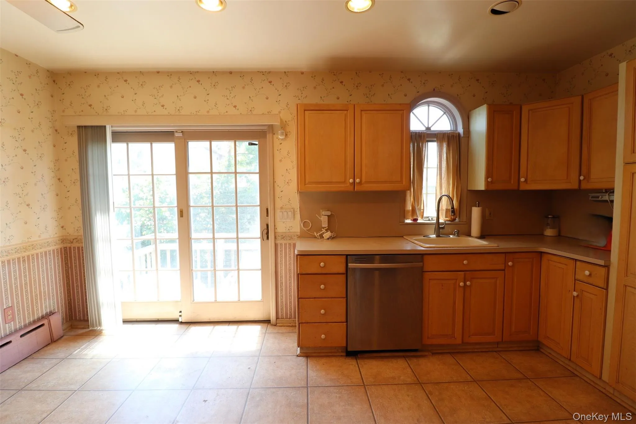 3232 Country Club Road, New York, NY, 3 Bedrooms Bedrooms, 7 Rooms Rooms,1 BathroomBathrooms,Residential,For Rent,Country Club,0,1014621 3232 Country Club Road, New York, NY, 3 Bedrooms Bedrooms, 7 Rooms Rooms,1 BathroomBathrooms,Residential,For Rent,Country Club,0,1014621
