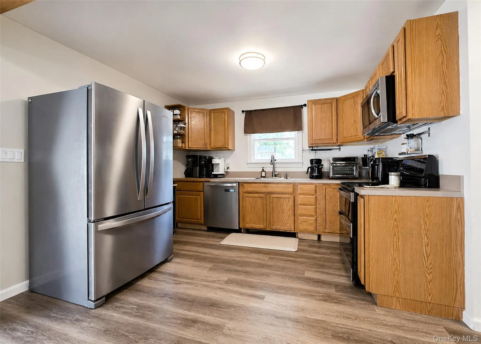 348 Furrows Road, Islip, NY, 3 Bedrooms Bedrooms, 8 Rooms Rooms,2 BathroomsBathrooms,Residential,For Rent,Furrows,0,1014622 348 Furrows Road, Islip, NY, 3 Bedrooms Bedrooms, 8 Rooms Rooms,2 BathroomsBathrooms,Residential,For Rent,Furrows,0,1014622