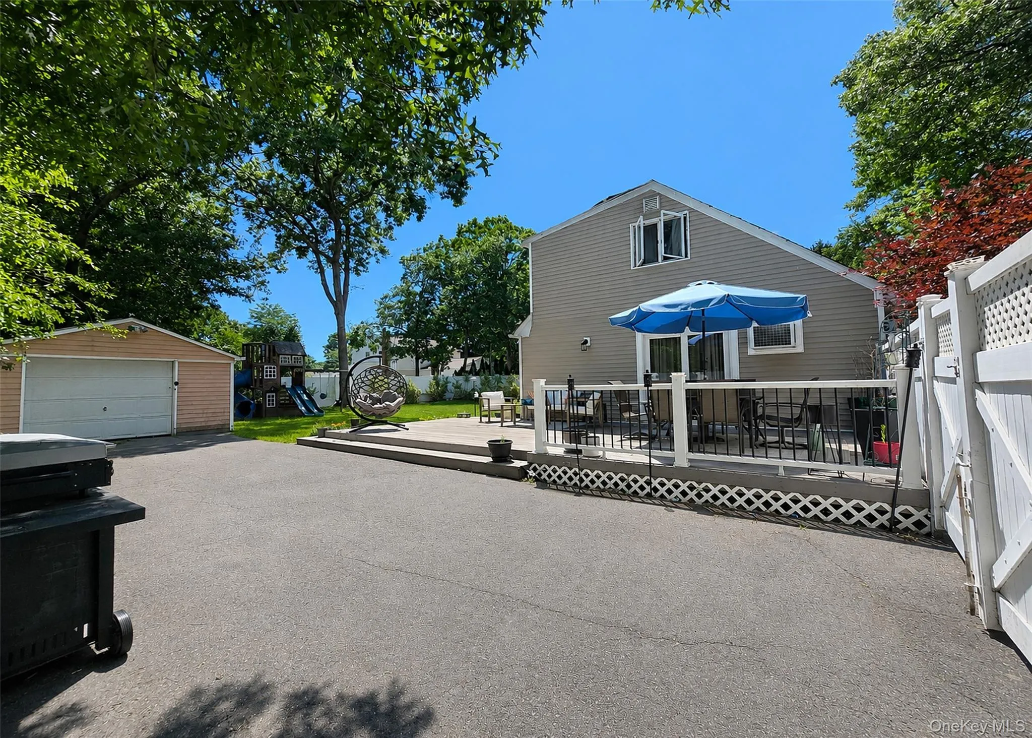 348 Furrows Road, Islip, NY, 3 Bedrooms Bedrooms, 8 Rooms Rooms,2 BathroomsBathrooms,Residential,For Rent,Furrows,0,1014622 348 Furrows Road, Islip, NY, 3 Bedrooms Bedrooms, 8 Rooms Rooms,2 BathroomsBathrooms,Residential,For Rent,Furrows,0,1014622